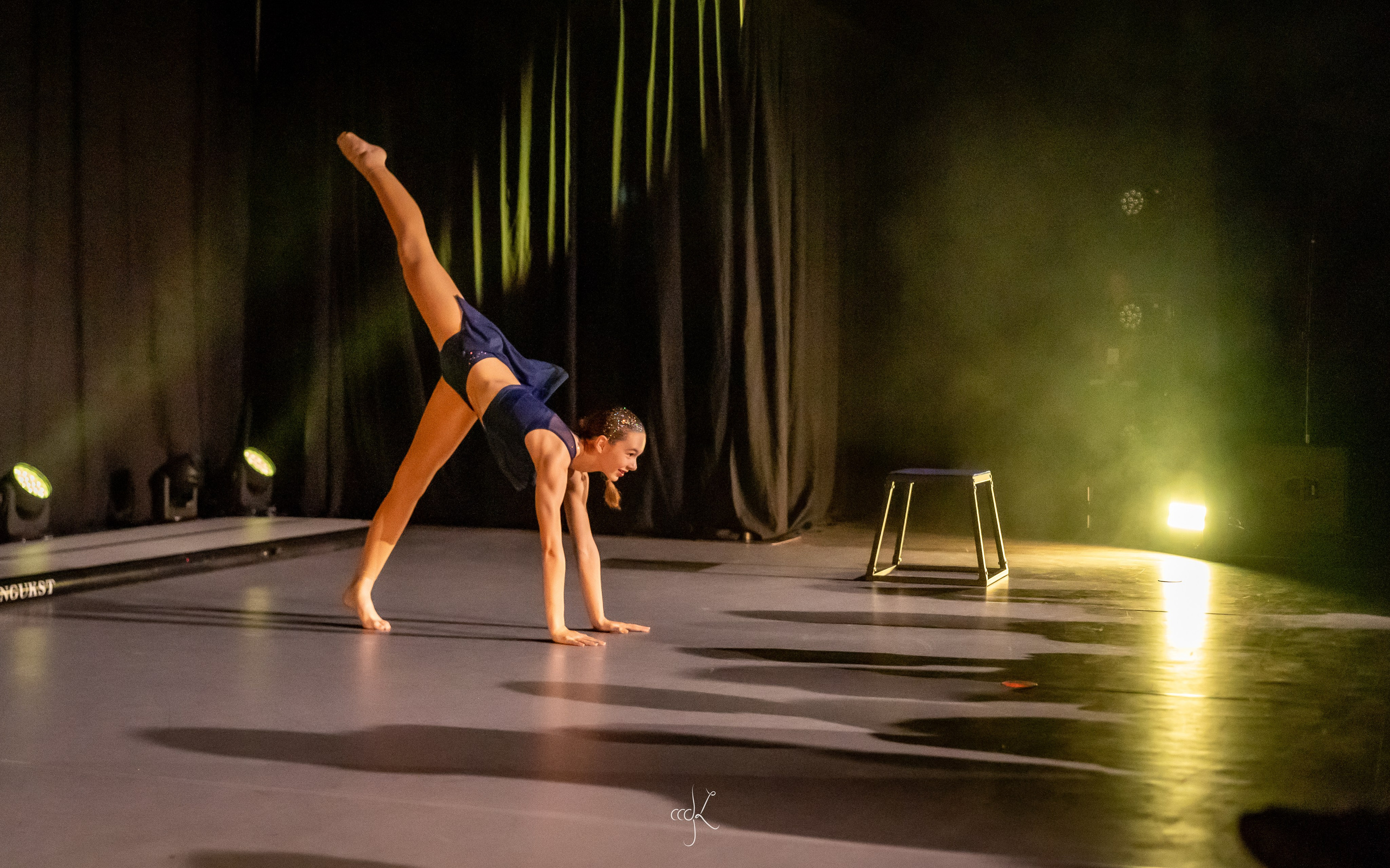 Dance Showcase I: Boundless / Acroflex Acrobatic Arts. Expect Miracles Photography by Kate & Andrew