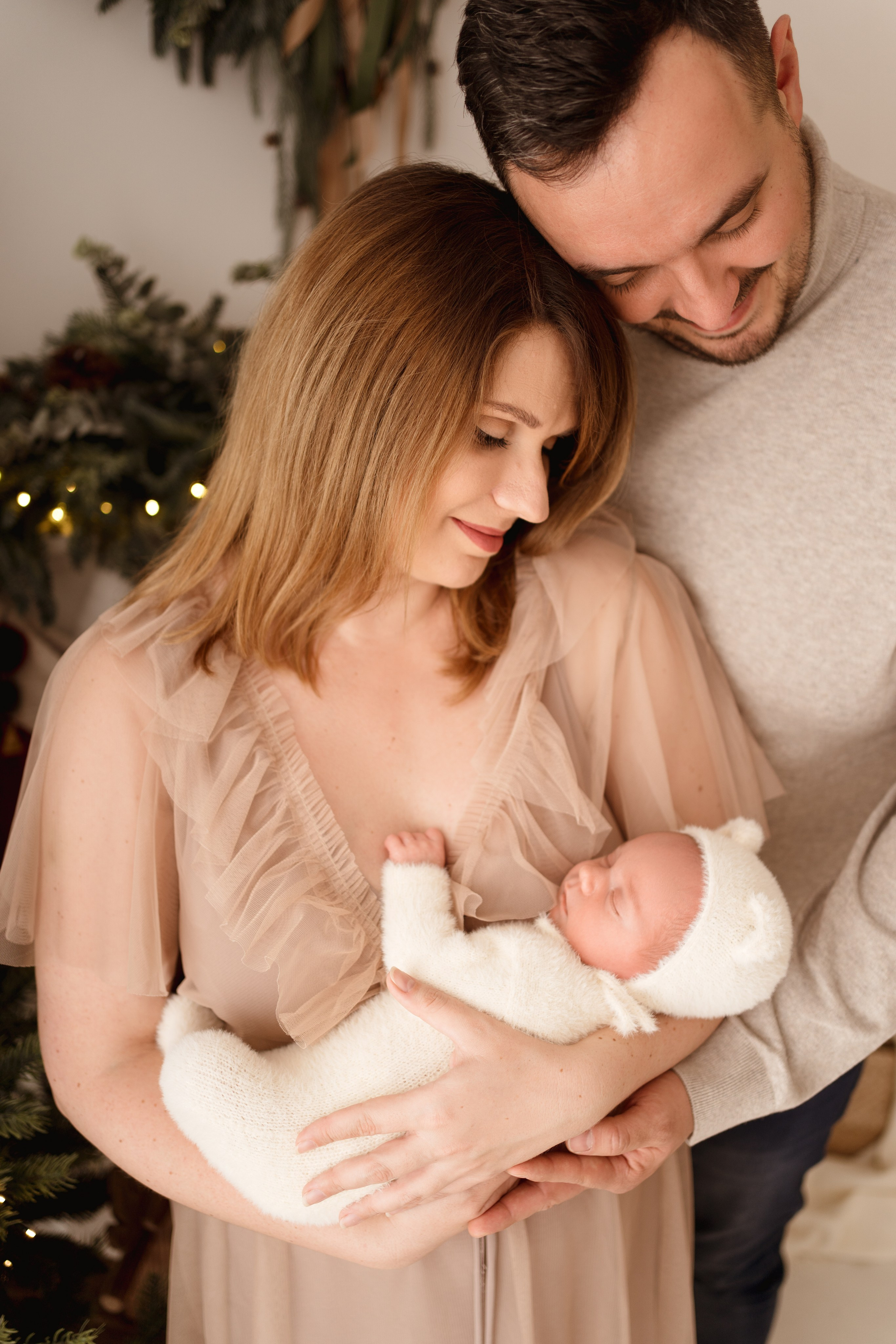 Sesja noworodkowa w świątecznym wydaniu. Fotograf Łódź - sesja ciążowa, noworodkowa, dziecięca. Studio w Łodzi