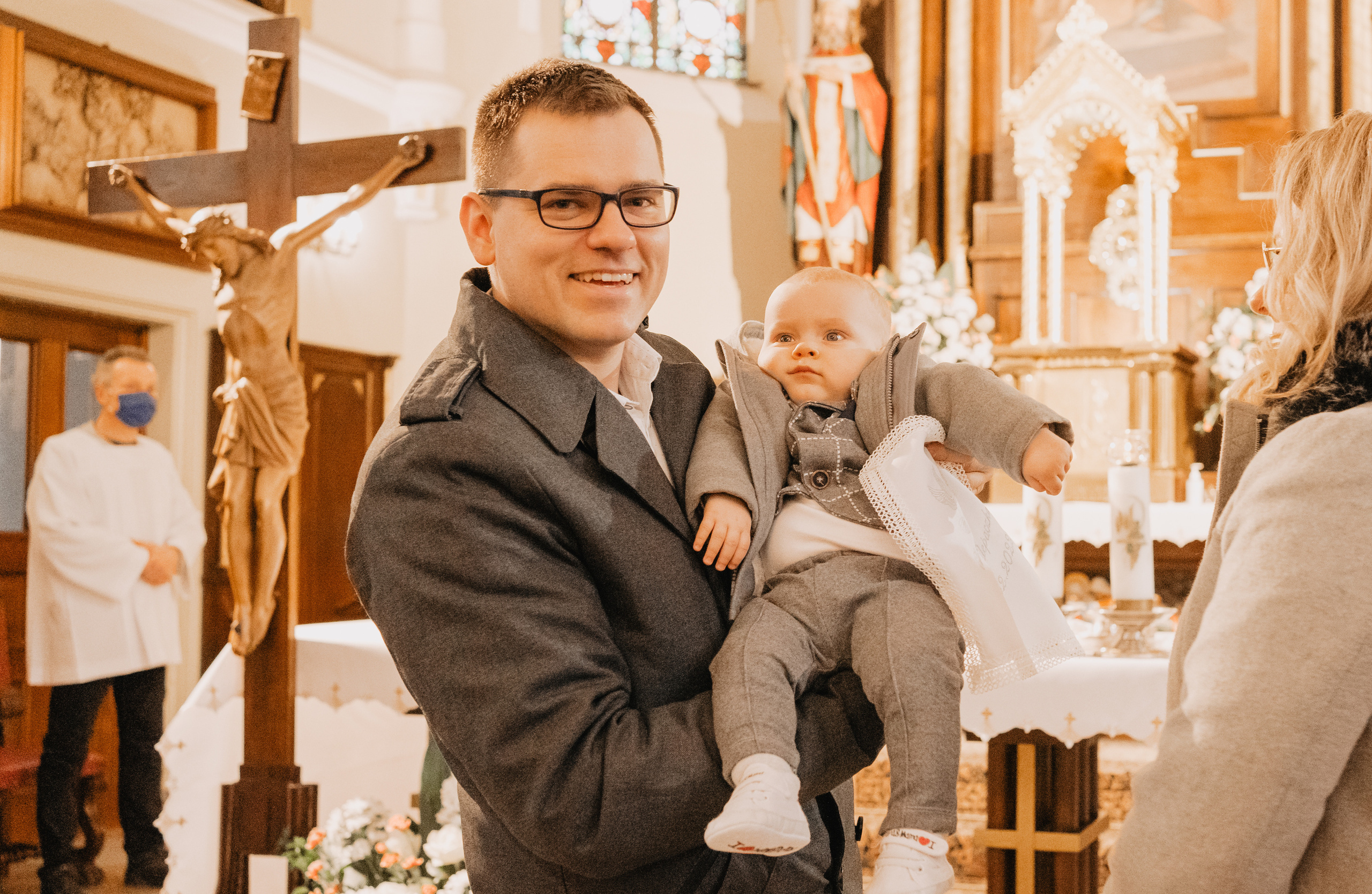 Wyjątkowy dzień dla Szymona - Chrzest święty w Łodzi. Fotograf Łódź - sesja ciążowa, noworodkowa, dziecięca. Studio w Łodzi