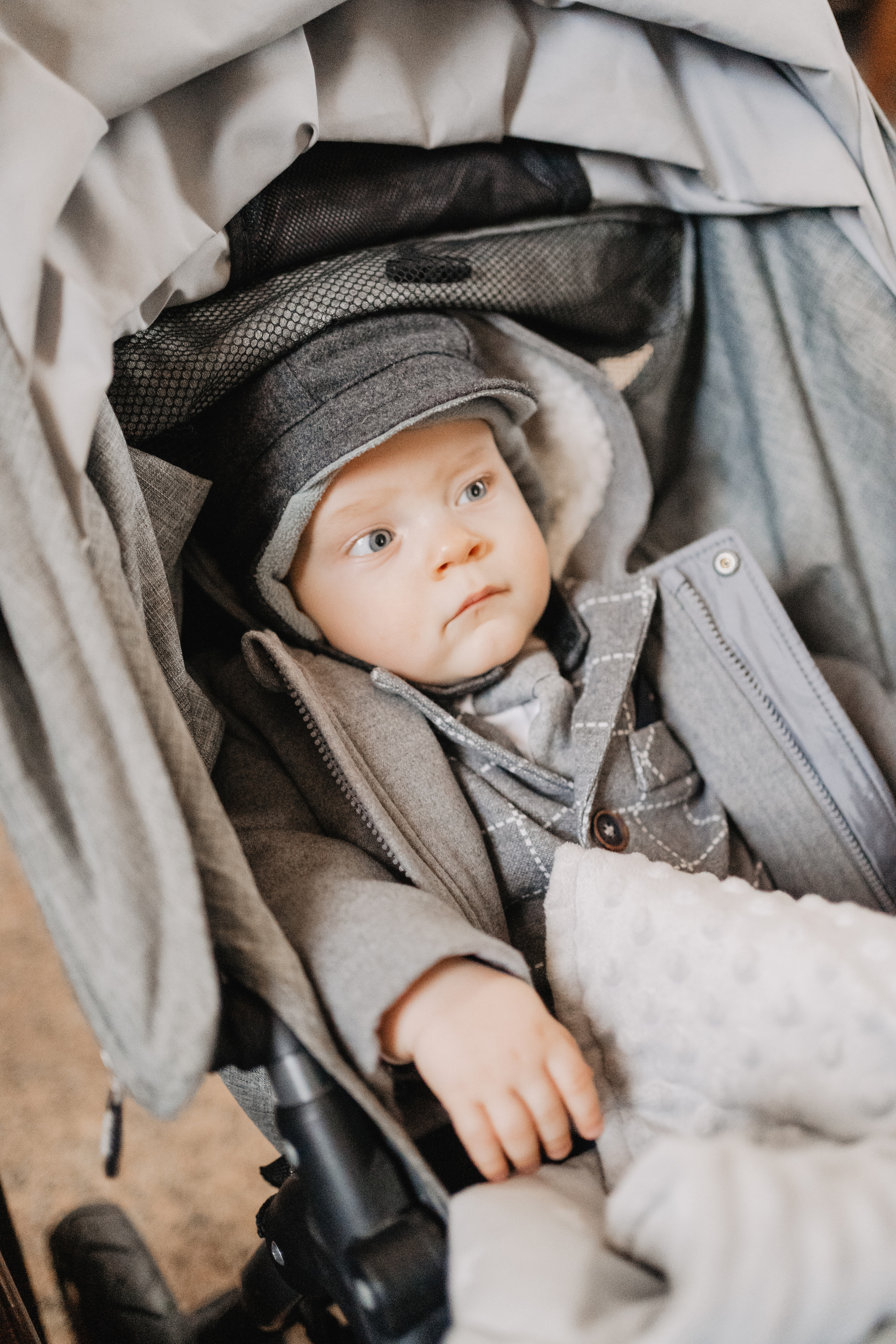 Wyjątkowy dzień dla Szymona - Chrzest święty w Łodzi. Fotograf Łódź - sesja ciążowa, noworodkowa, dziecięca. Studio w Łodzi