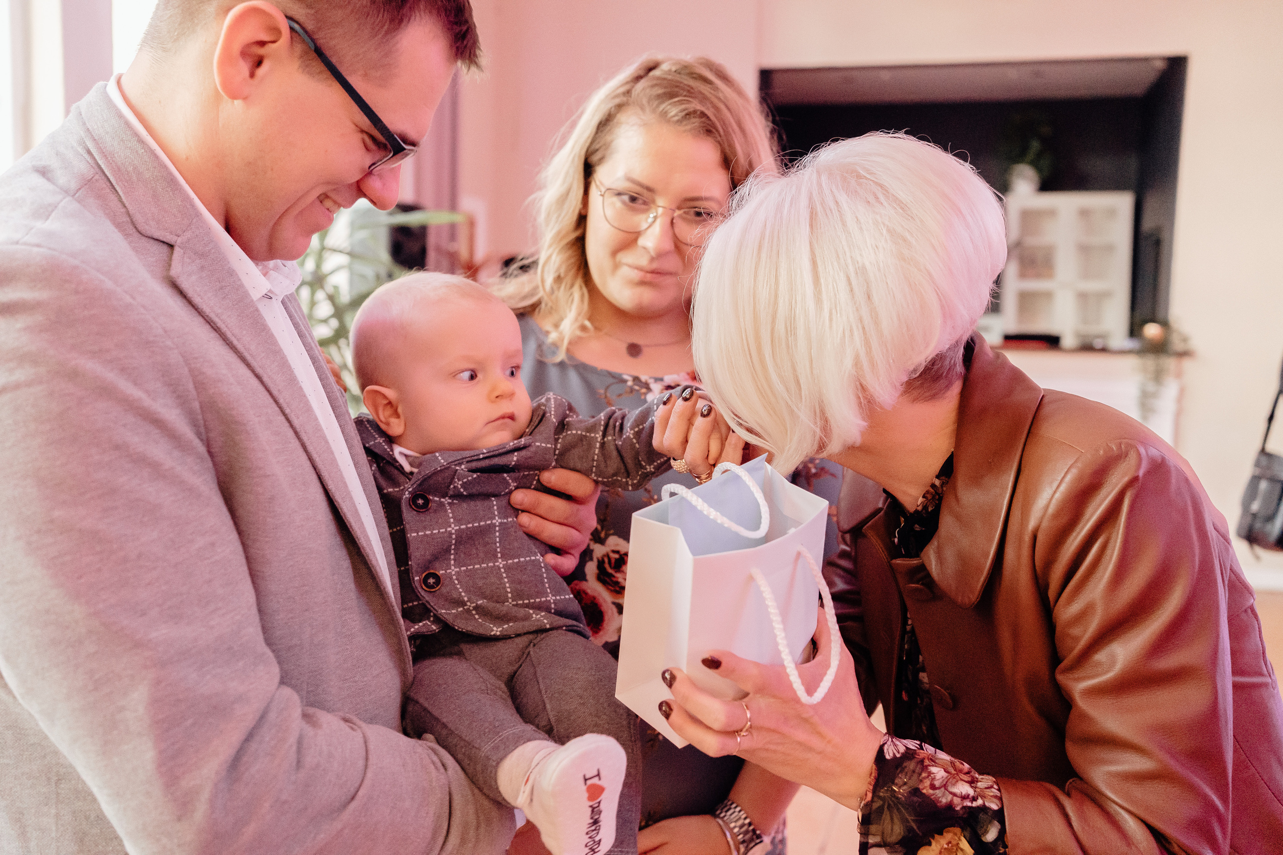 Wyjątkowy dzień dla Szymona - Chrzest święty w Łodzi. Fotograf Łódź - sesja ciążowa, noworodkowa, dziecięca. Studio w Łodzi