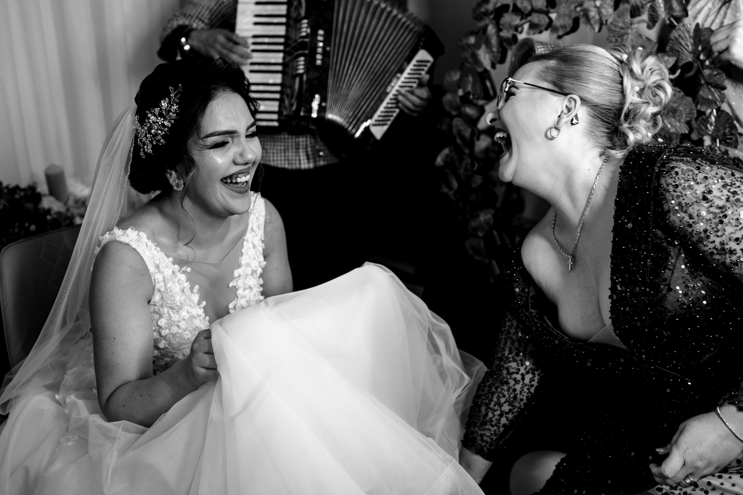 Crina & Cătălin. Acasă