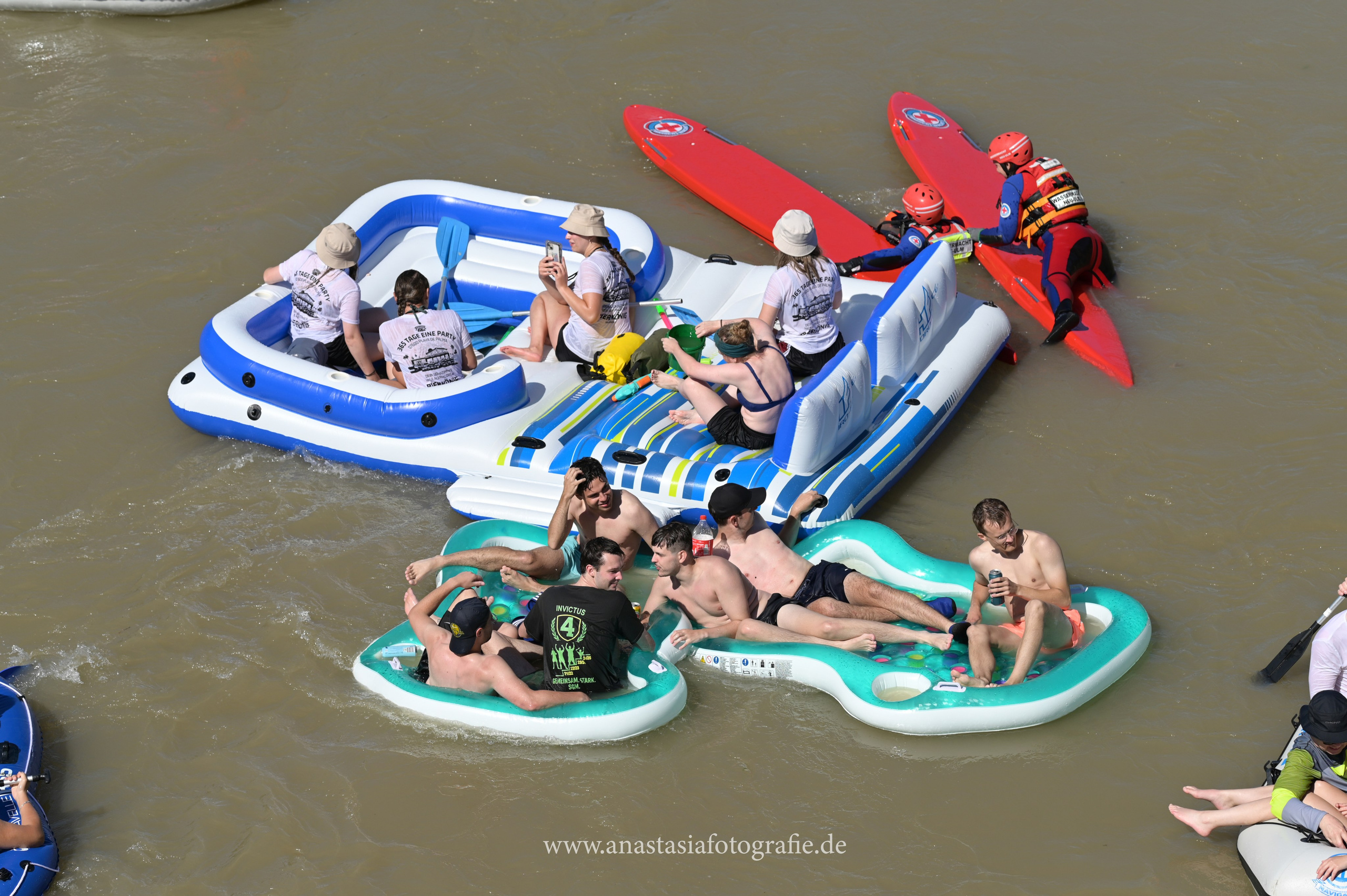 Nabada Ulm 2025. Newbornfotograf Kinderfotograf Ulm Familienfotograf Anastasia Neu-Ulm