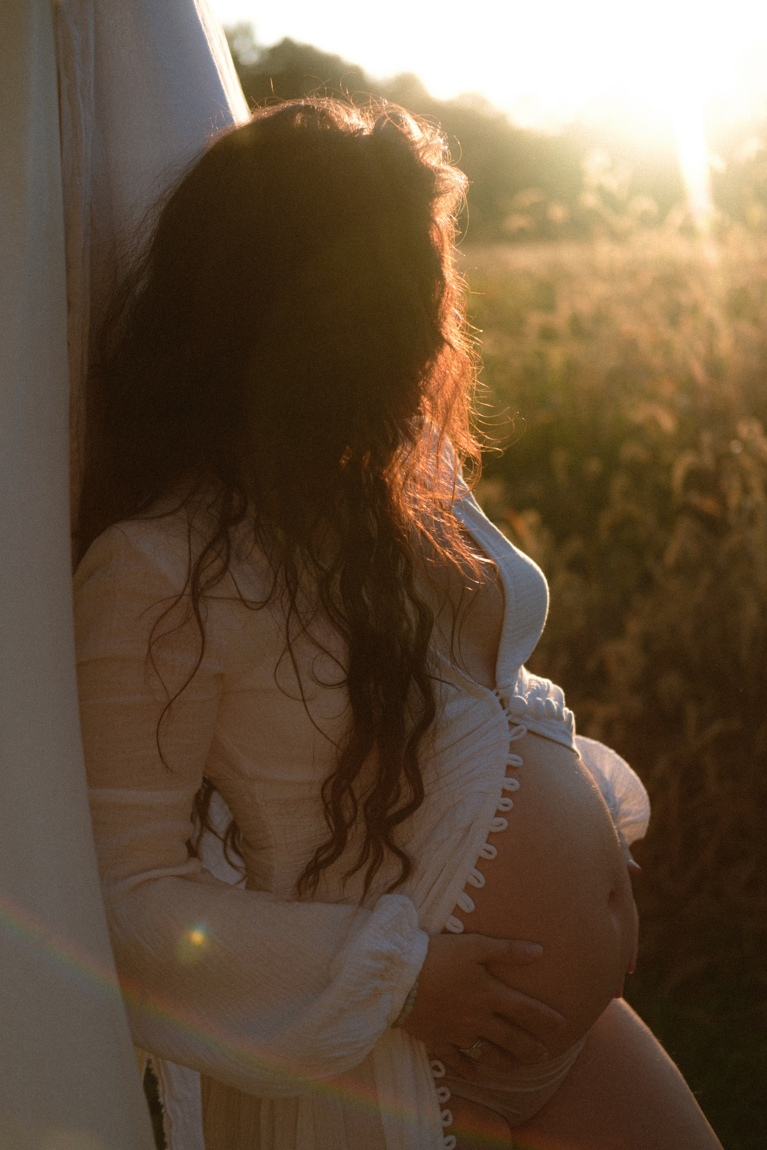 Dreamy maternity session Richmond, Virginia. Family Photographer Anna Dobrovolskaia | Richmond, VA