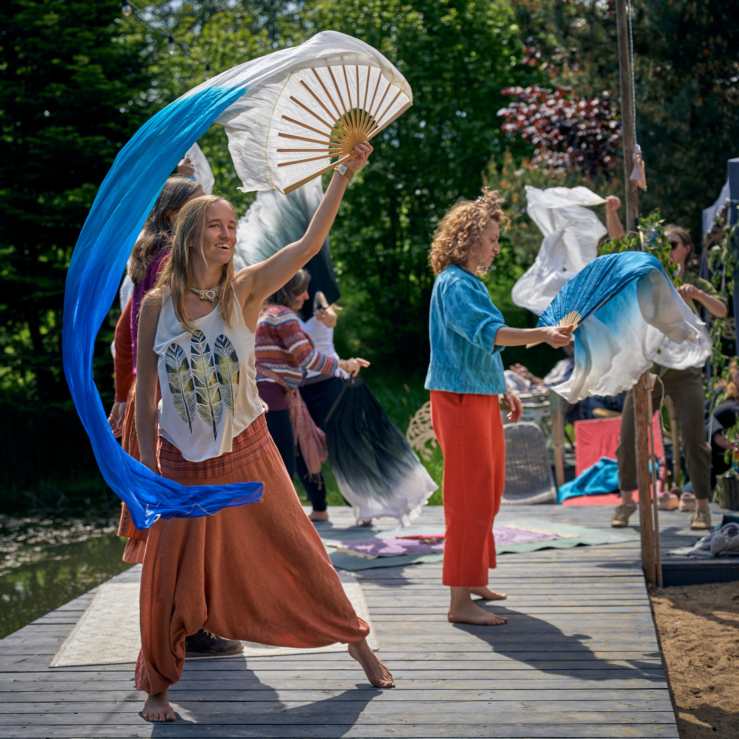 „Wachlarze na Plaży” - warsztat Nadii Szypiłow na Mikrofestiwalu „2uRodziny Turkusowej Wyspy”. Andriej Szypilow — Photography & Videography