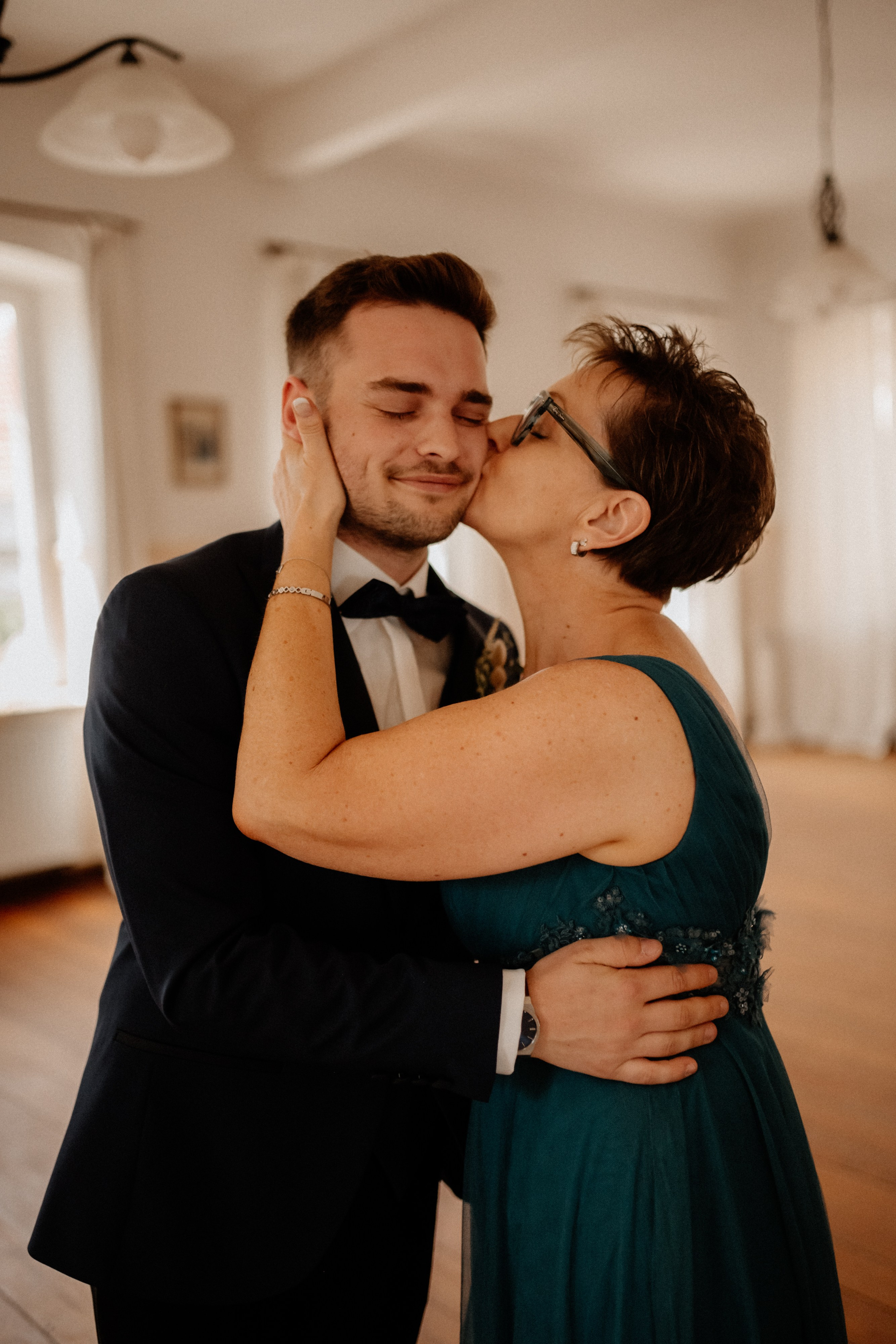 Hochzeit im Landhaus Odaia – Emotionale Hochzeitsfotos | Hochzeitsfotografin Würzburg. Anna Saribekyan – Beste Hochzeitsfotografin in Würzburg, Top 10 in Deutschland