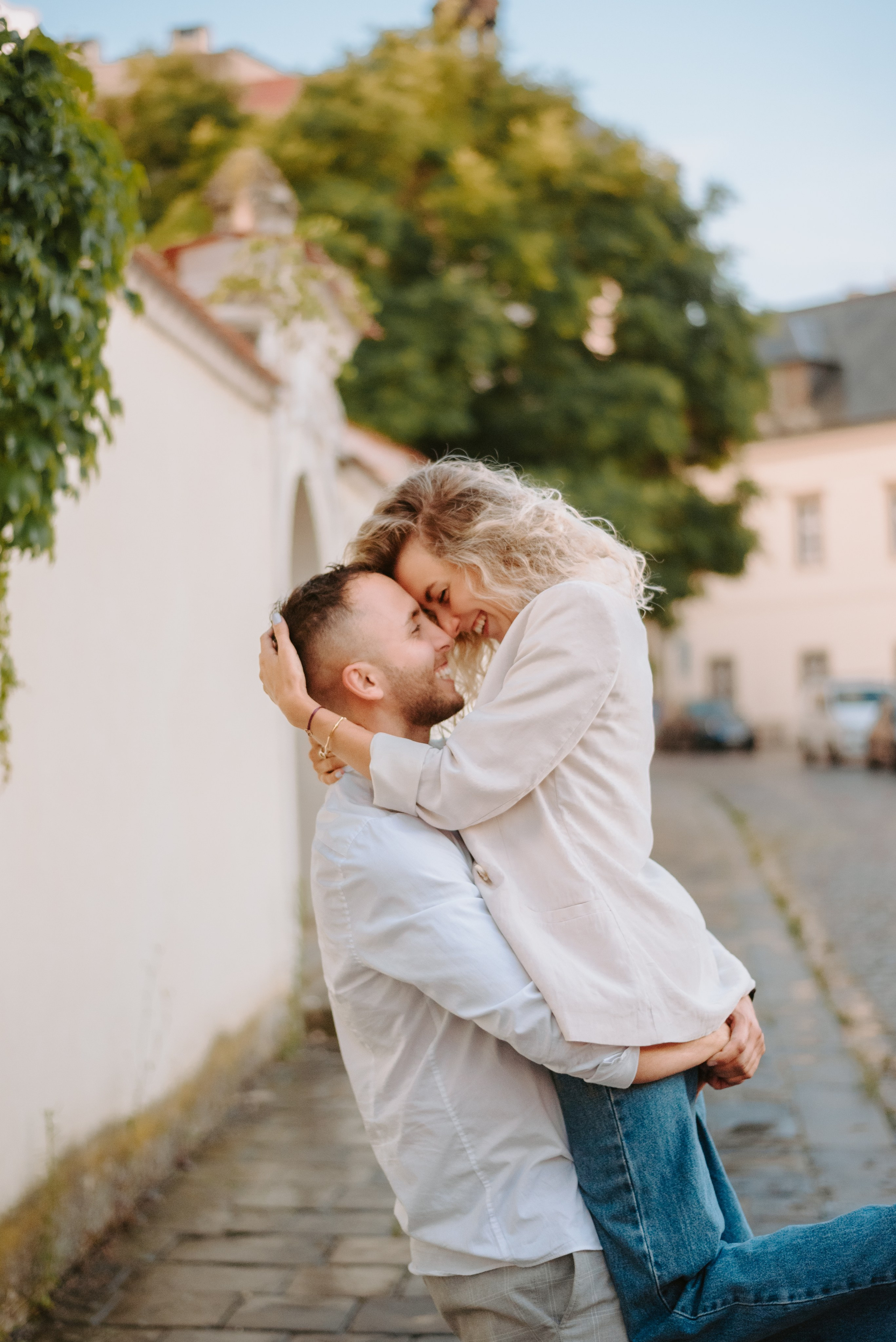 Lifestyle, wedding and family photographer