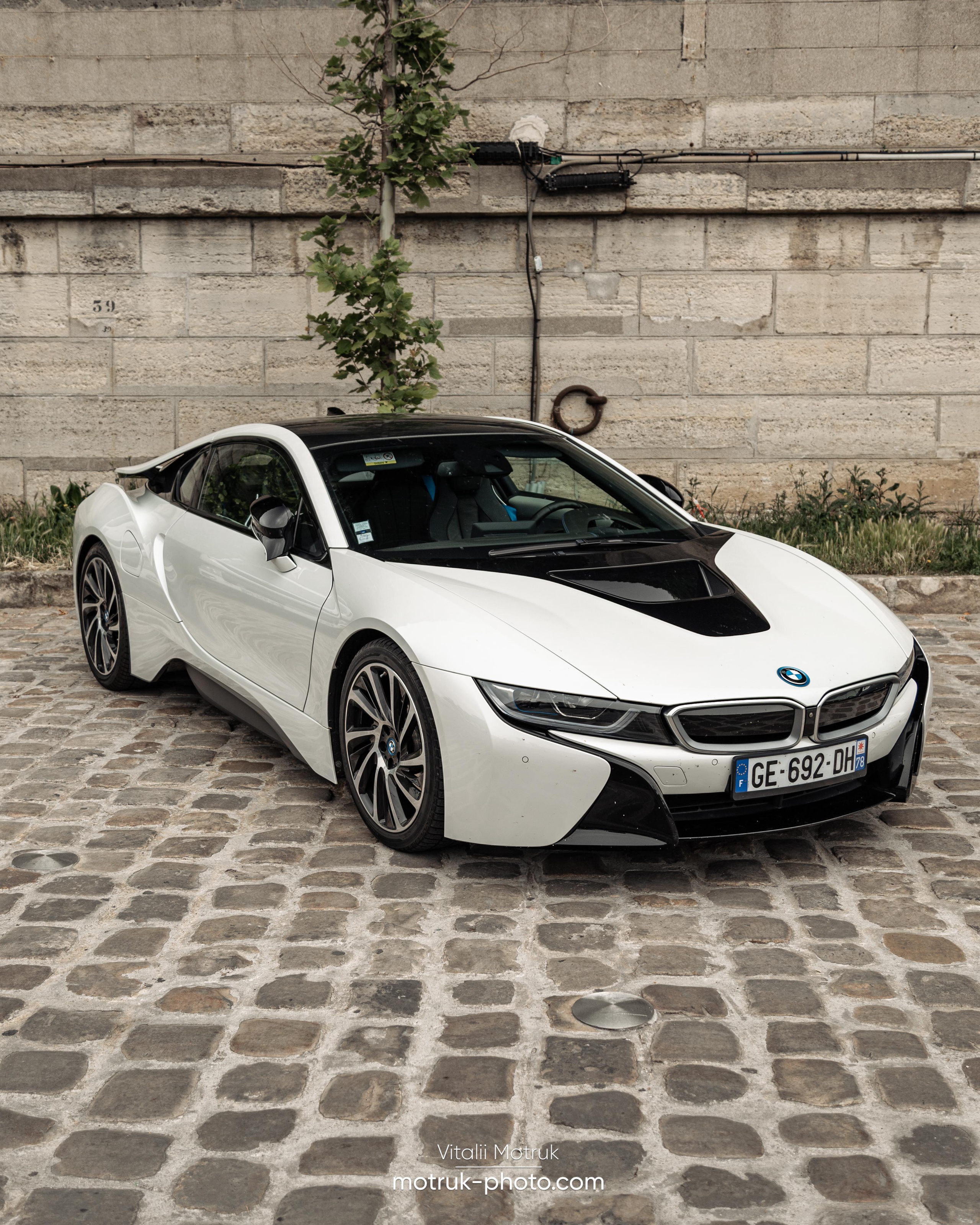 Bateaux Mouches 8 mai. Photographe de voitures à Paris — Vitalii Motruk