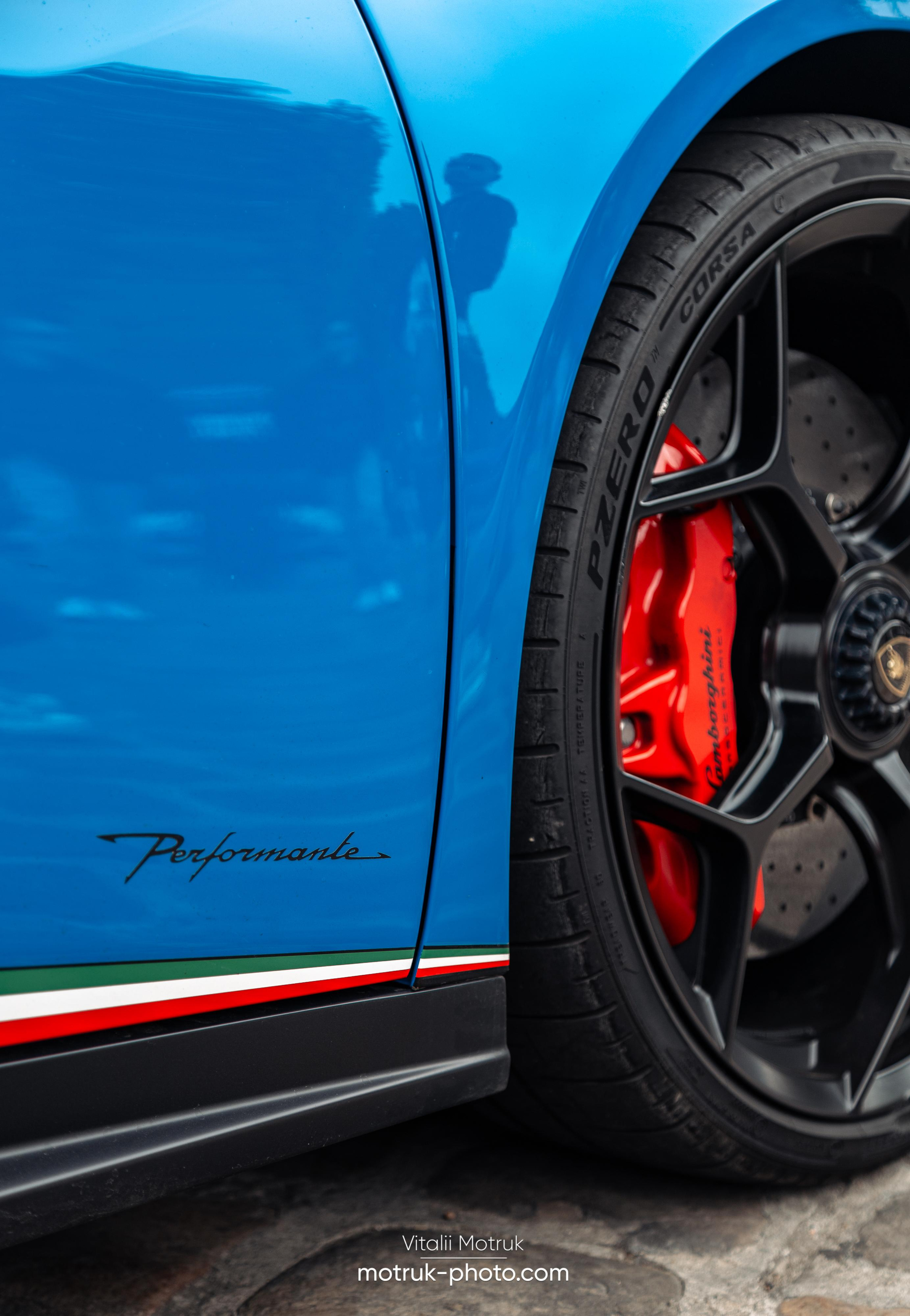 Bateaux Mouches 8 mai. Photographe de voitures à Paris — Vitalii Motruk