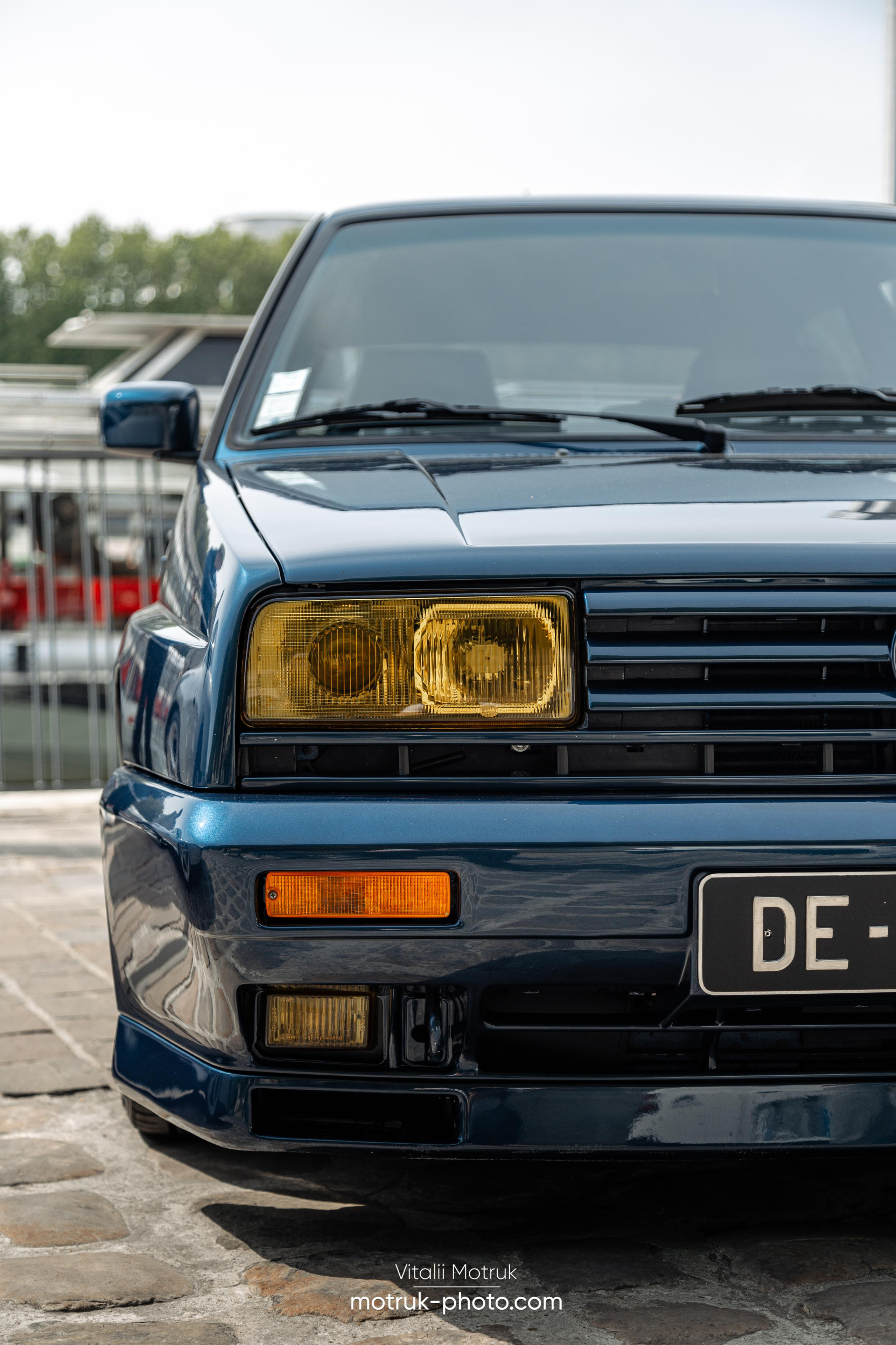 Bateaux Mouches 1 mai. Photographe de voitures à Paris — Vitalii Motruk