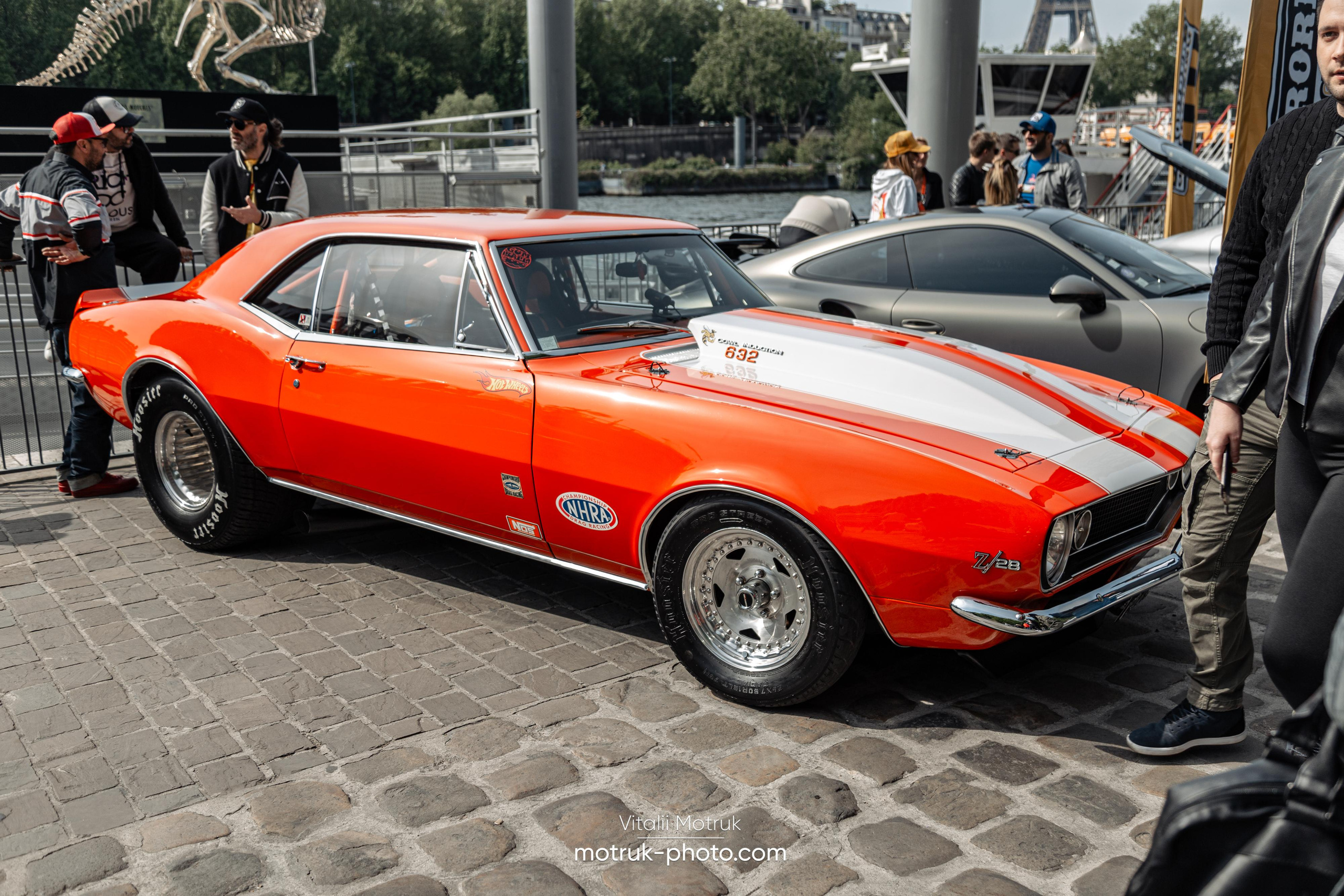 Bateaux Mouches 1 mai. Photographe de voitures à Paris — Vitalii Motruk