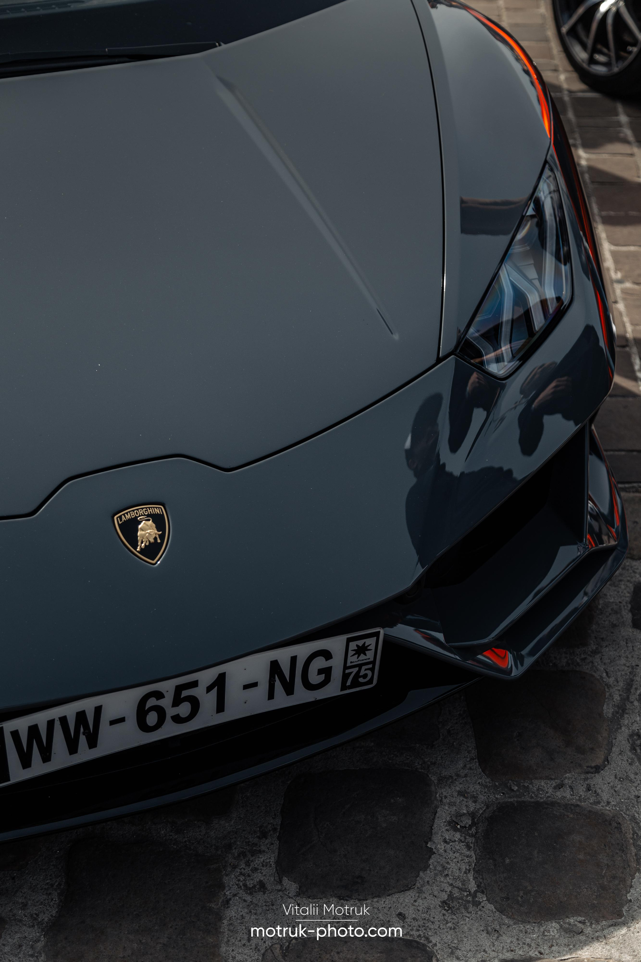 Bateaux Mouches 1 mai. Photographe de voitures à Paris — Vitalii Motruk