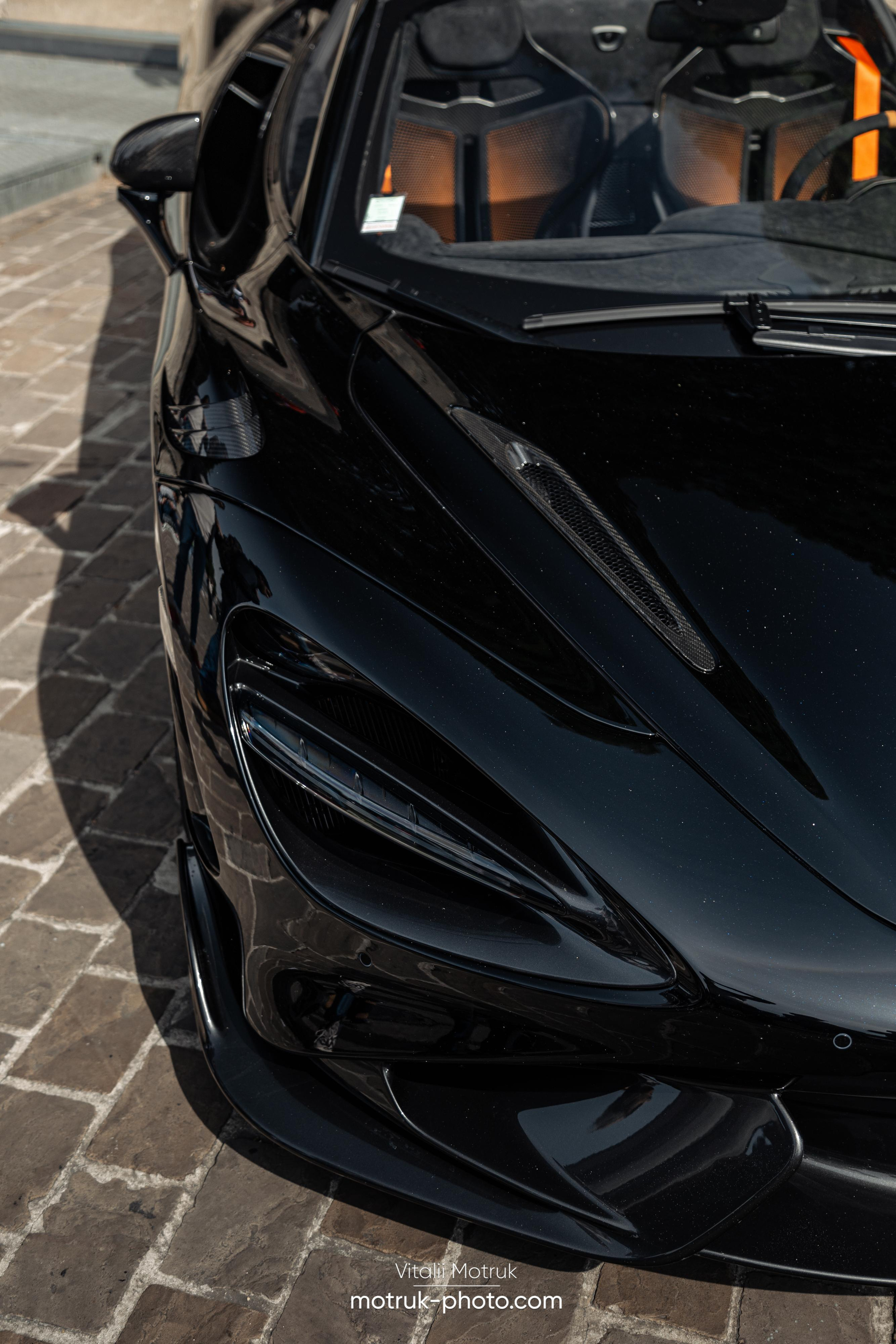 Bateaux Mouches 1 mai. Photographe de voitures à Paris — Vitalii Motruk