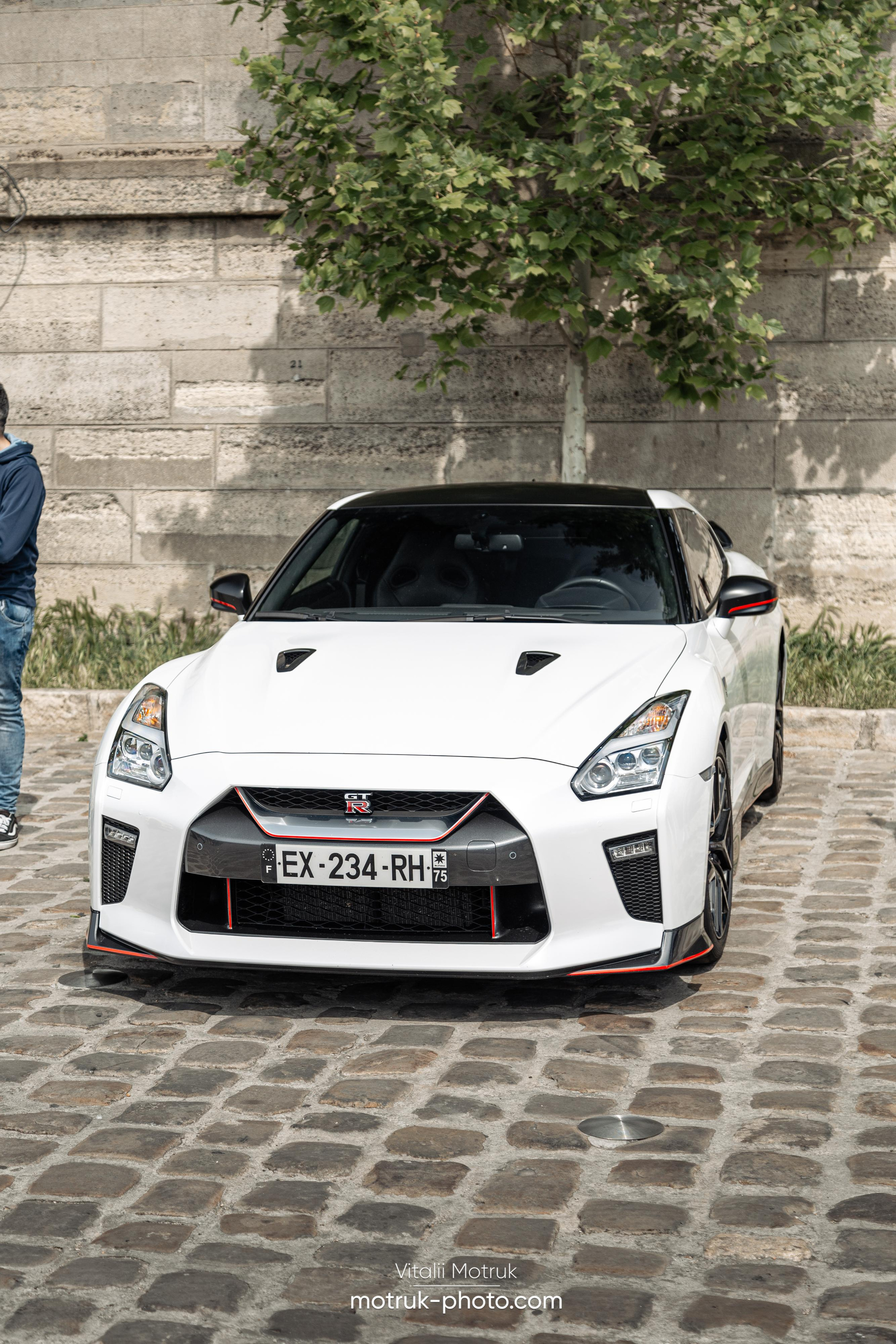 Bateaux Mouches 1 mai. Photographe de voitures à Paris — Vitalii Motruk