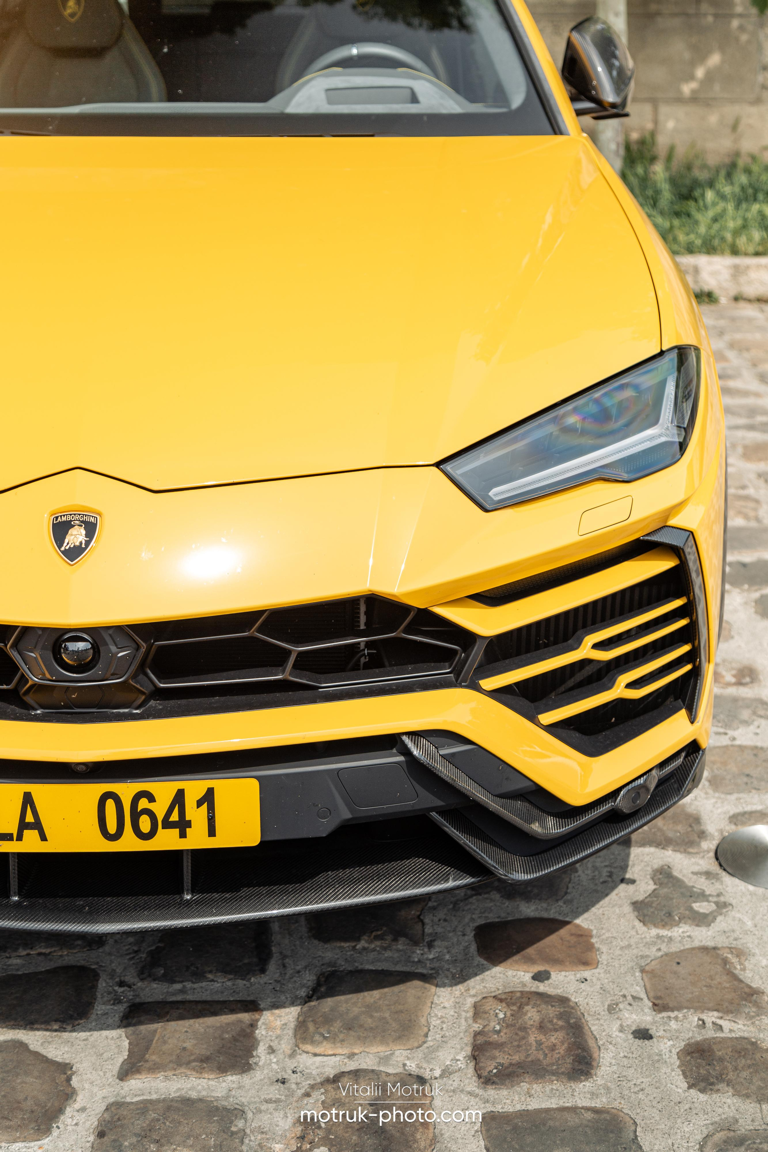 Bateaux Mouches 1 mai. Photographe de voitures à Paris — Vitalii Motruk