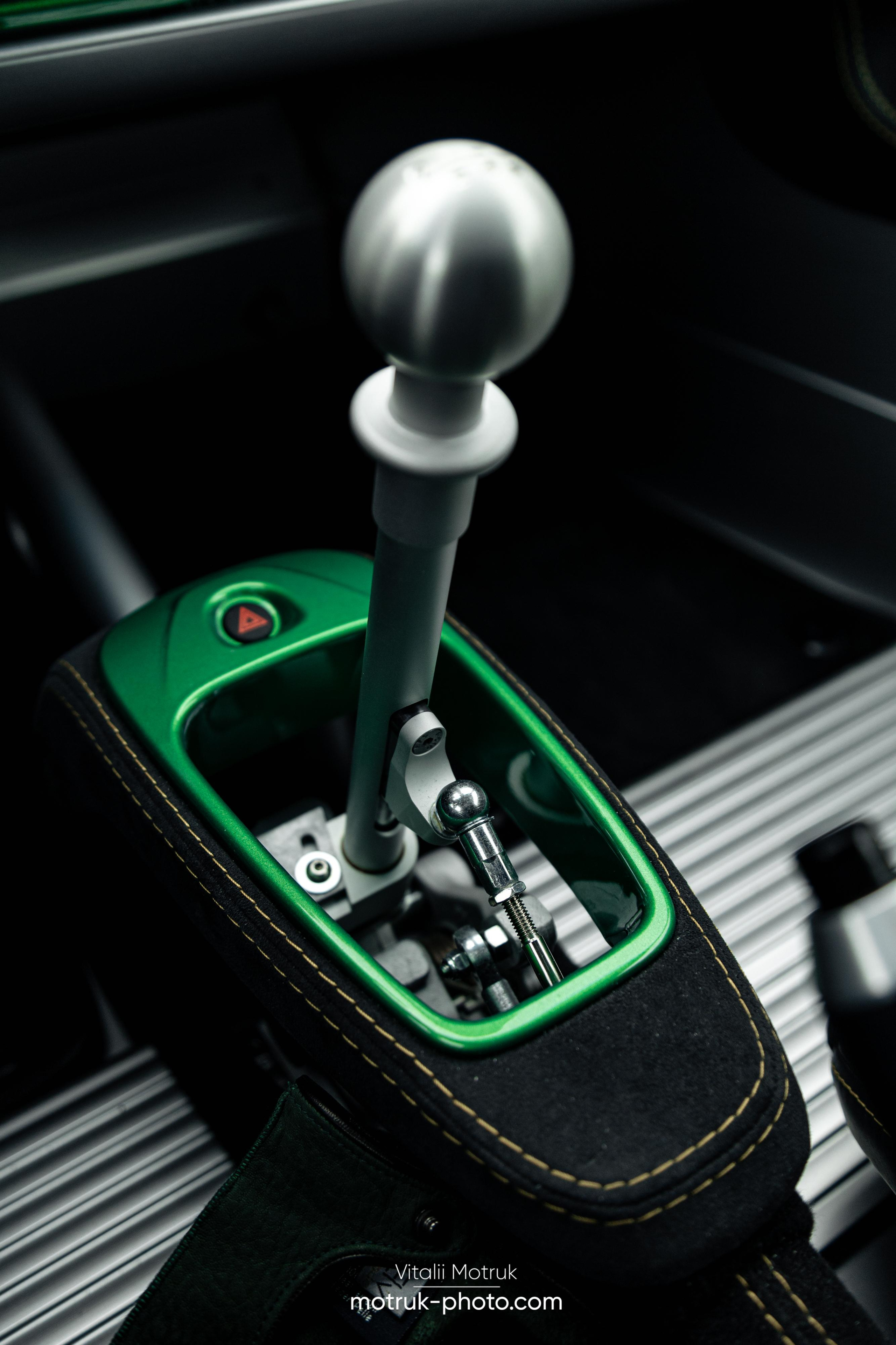 Bateaux Mouches 8 mai. Photographe de voitures à Paris — Vitalii Motruk