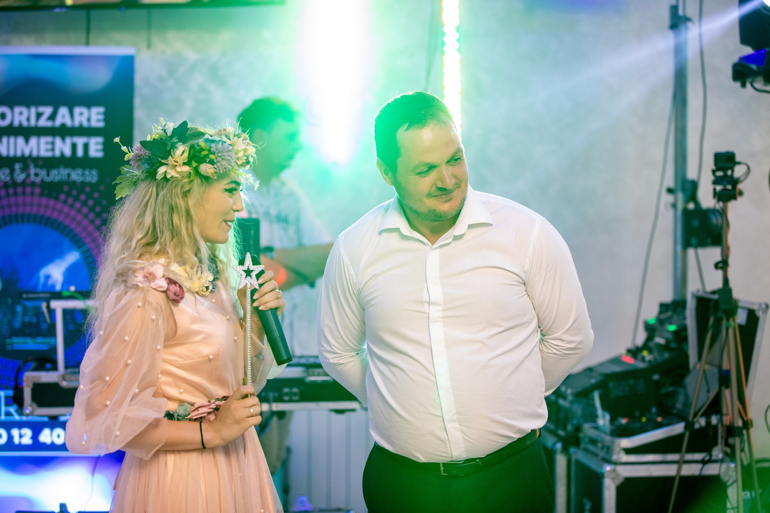 fotograf botez , fotografie botez Botoșani, fotograf Alin Chirilă, amintiri botez, fotografii botez, botez Miruna Parascheva, fotograf copii, fotografie botez în Botoșani-alt="botez , fotografie botez Alin Chirilă, amintiri botez, fotografii emoționante botez Botoșani"-- fotografii-botez-bebelus- amintiri-botez-micuț- moment-sfânt-crestinare- fotografie-emotionanta-botez- detalii-botez-bebelusi- parinti-fericiti-la-botez- fotograf-botez-profesionist- botez-in-biserica-ortodoxa- micuț-botezat-cu-emoție- zâmbete-și-lacrimi-la-botez- bebeluș-la-cristelniță- decor-botez-colorat- botez-cu-dragoste-și-credință- emotie-pura-la-botez- fotograf-botez-botosani- botez-iasi-suceava-fotograf- amintiri-nepretuite-botez-- Preotul ținându-l pe micuțul Mathias Gabriel la botez, în biserica Înălțarea Domnului, Copălău - Detalii de la botezul lui Mathias – lumânare, trusou și icoană - Familia lui Mathias Gabriel alături de micuț, în ziua botezului - Portret emoționant cu mama și bebelușul în brațe, în biserică,fotograf profesionist evenimente Botoșani, Iași, Suceava, Fălticeni, Bacău, Pașcani, Roman - AlinoFotoStudio by Alin Chirilă - servicii foto nuntă, botez, cununie, ședințe foto creative, albume personalizate, fotografii emoționante și calitative pentru cele mai importante momente din viață,fotograf nuntă Botoșani Alin Chirilă, ședință foto botez Iași - AlinoFotoStudio, servicii fotograf profesionist evenimente Suceava, fotograf cununie civilă Fălticeni - Alin Chirilă, album foto nuntă personalizat Bacău.“Bebeluș botezat în biserică, ținut în brațe de nași” • “Detaliu cu lumânarea de botez decorată cu flori albe” • “Părinți emoționați alături de copilul lor la ceremonia de botez” • “Masa festivă de botez cu decor tematic și tort personalizat” • “Momentul în care preotul toarnă apă sfințită pe fruntea bebelușului” “Bebeluș în rochie albă de botez, zâmbind în brațele mamei” • “Detaliu cu cruciulița de botez așezată pe o pernă de satin” • “Părinți și nași aprinzând lumânările în timpul ceremoniei de botez” • “Tort de botez decorat cu figurine tematice și numele copilului” • “Copil botezat dormind liniștit în pătuțul decorat festiv” • “Momentul în care preotul binecuvântează copilul în fața altarului” • “Invitați adunându-se în jurul mesei festive la petrecerea de botez” • “Bebeluș ținând în mână o jucărie personalizată primită la botez” • “Familie fericită pozând împreună după ceremonia de botez” • “Decor tematic cu baloane și flori la locația petrecerii de botez” fotograf Botoșani fotograf evenimente fotograf botez Alin Chirila fotograf alinofotostudio.fotograf botez Amelis Maria, fotografie botez Botoșani, fotograf Alin Chirilă, amintiri botez, fotografii botez, botez Amelis Maria, fotograf copii, fotografie botez în Botoșani,