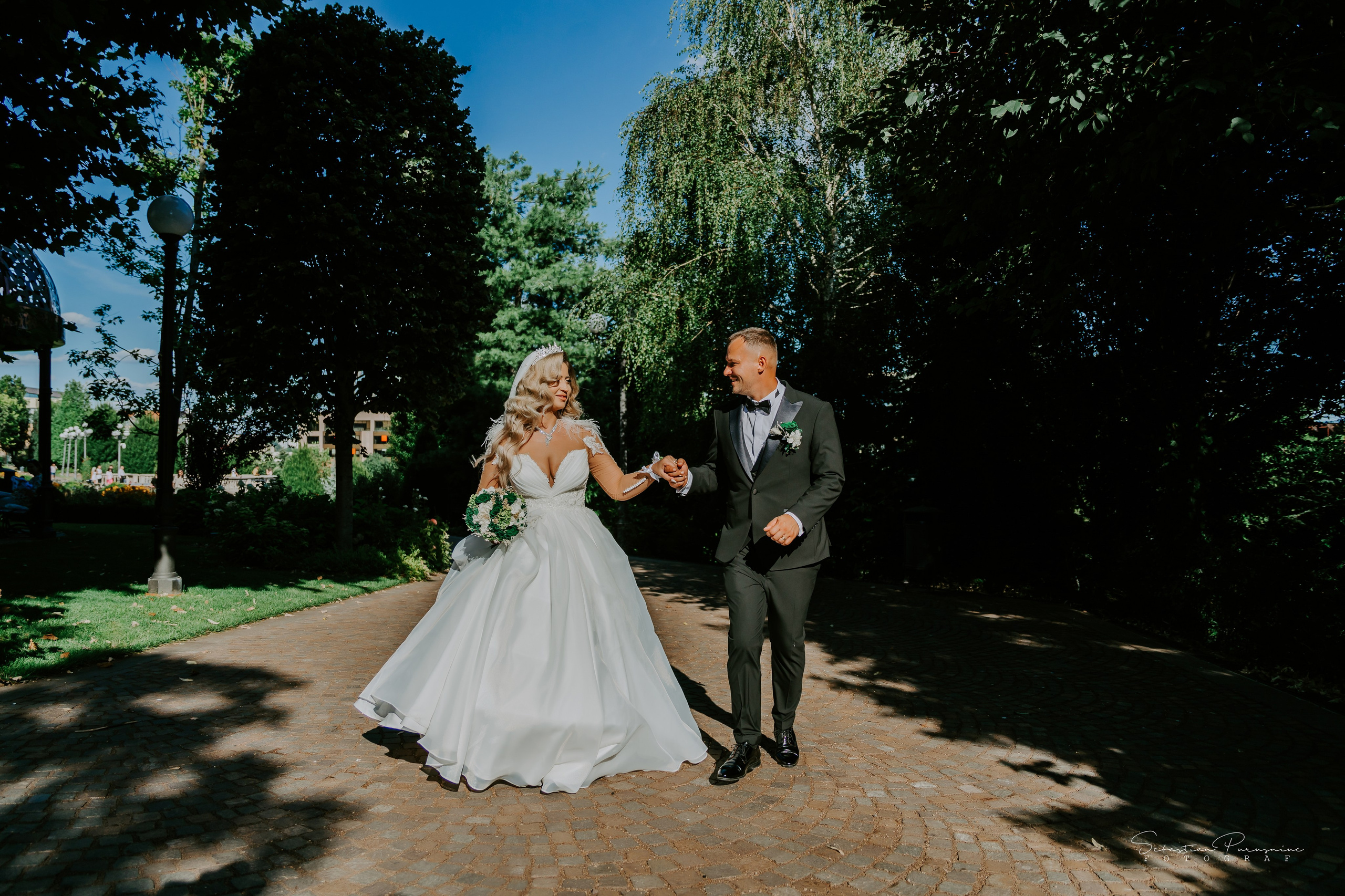 Alexandra & Andrei. Sebastian Purusniuc Fotograf - Iasi