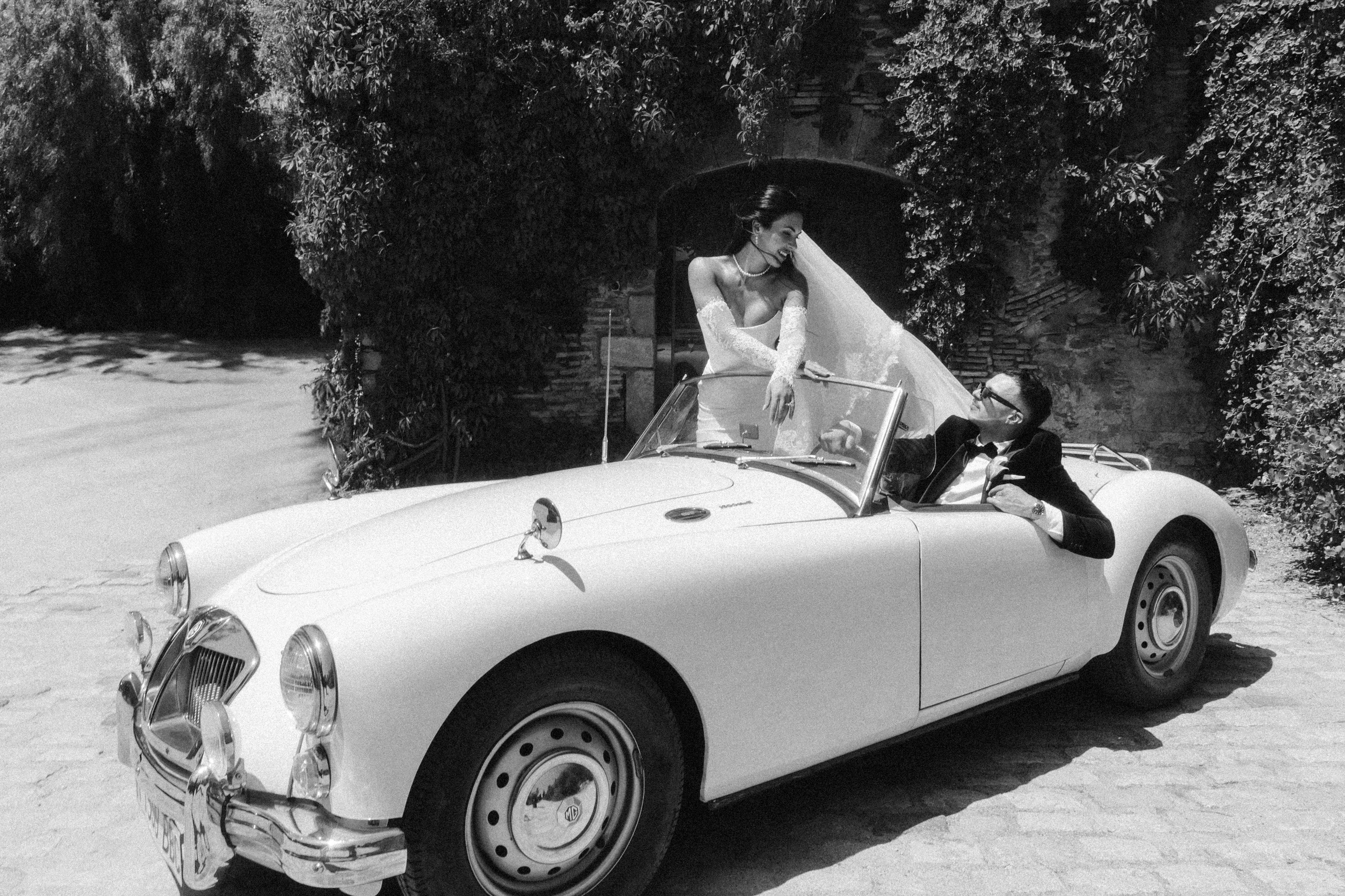 Paola wedding photographer / videographer in Barcelona