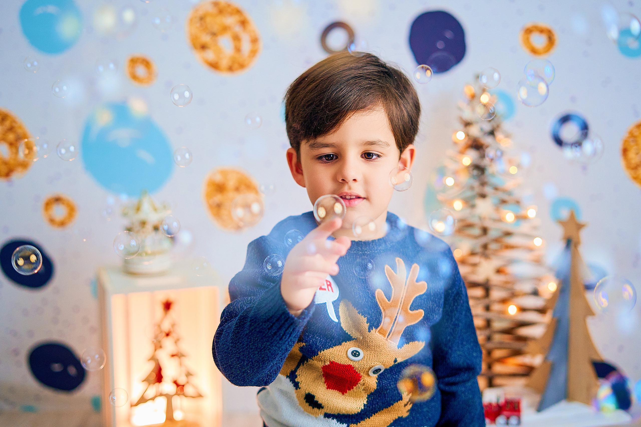 Sesión de fotos Navidad Tenerife. Fotógrafos en Tenerife dedicados a la fotografía de bebes, niños y familia