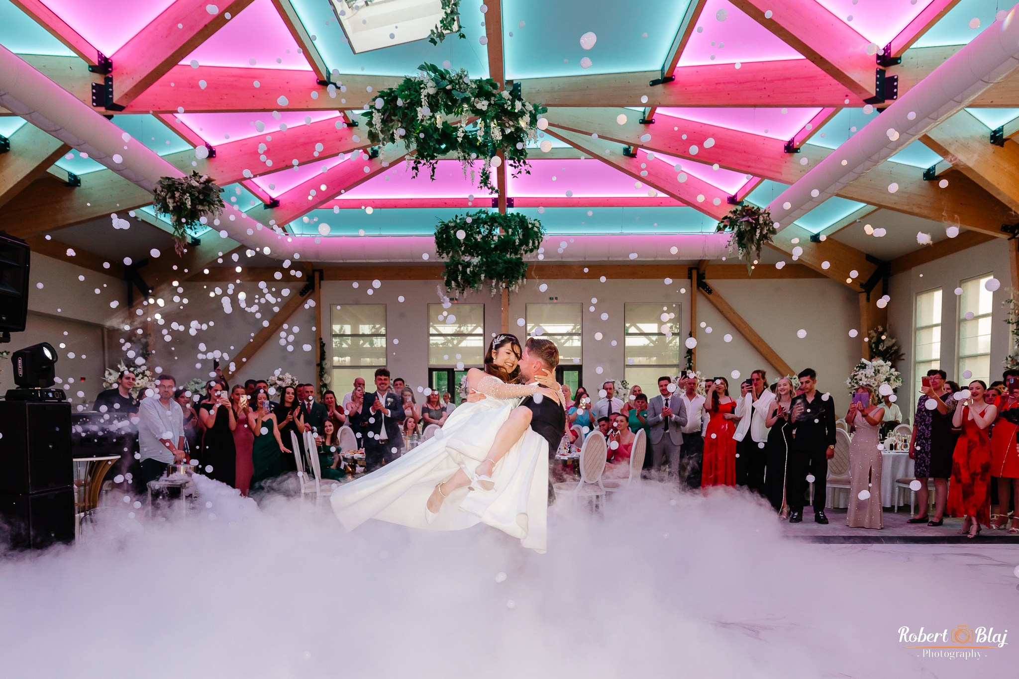 Bella & Tony. Robert Blaj - Fotograf Nuntă Iași