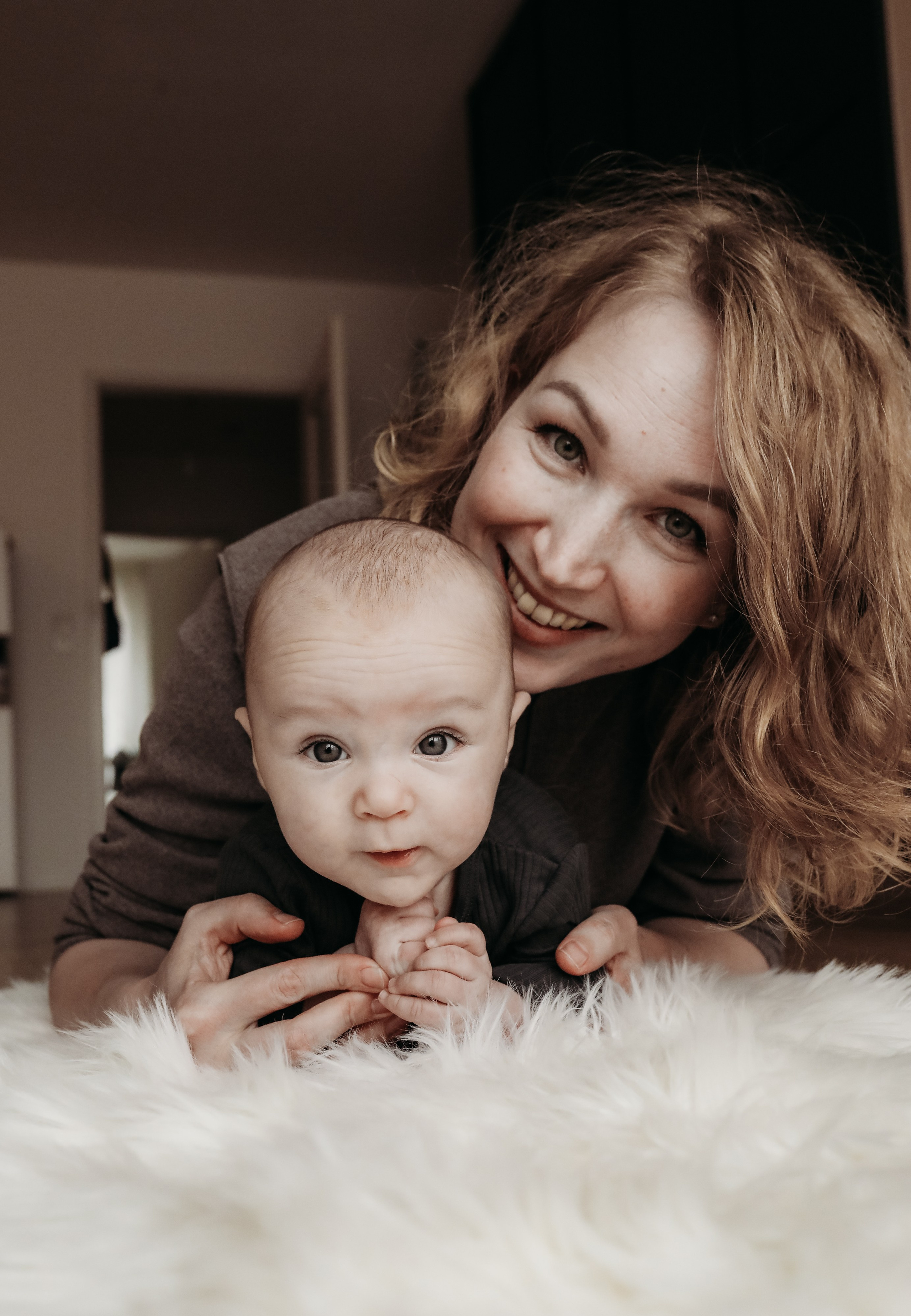 Newborn Fotoshooting ohne Stress?f. Hochzeitsfotograf und Familienfotograf in Neustadt an der Weinstraße, Haßloch, Ludwigshafen, Speyer und Landau - Ekaterina Seoud