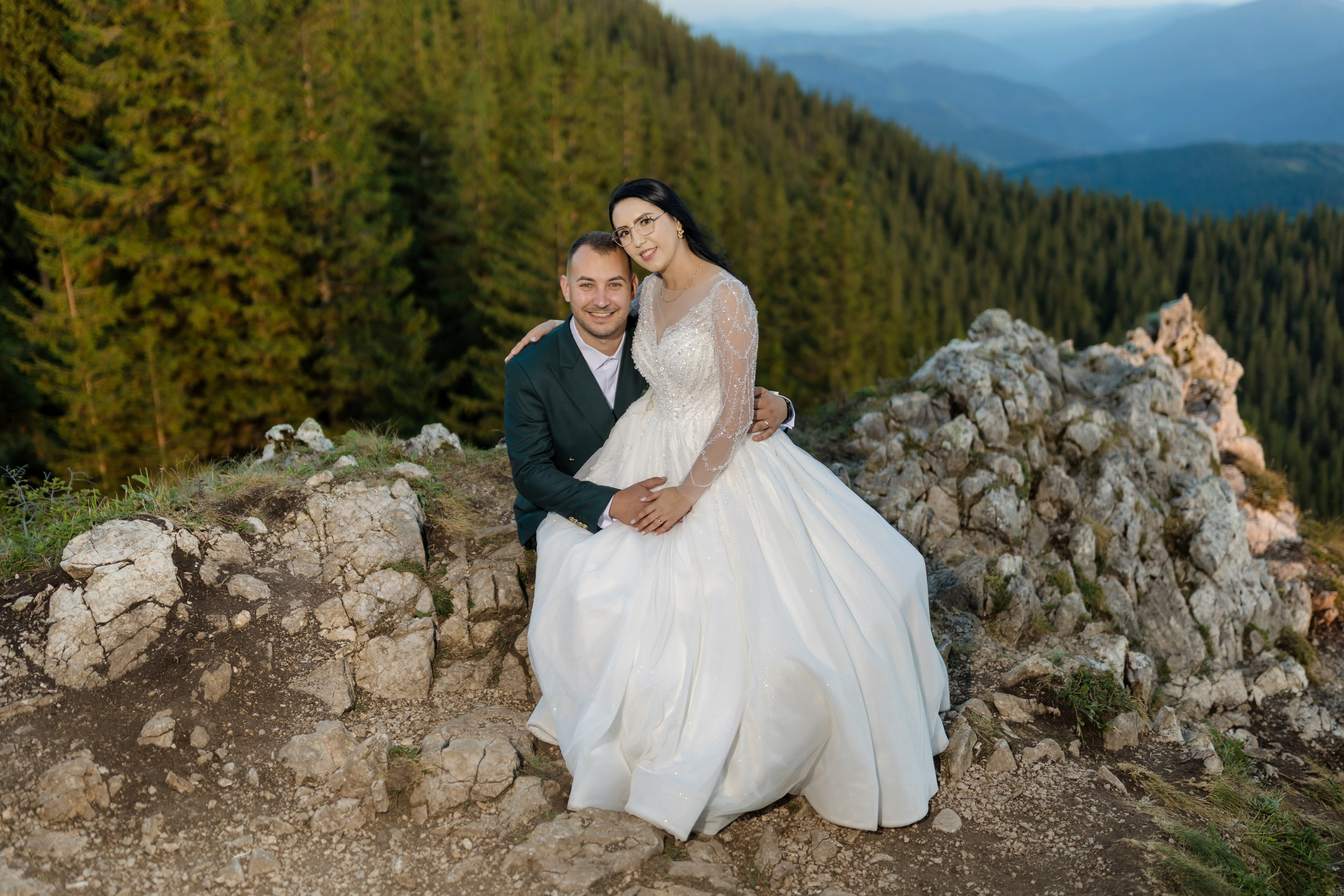 - nunta--fotograf-profesionist-botosani - fotografie-nunta-romantica - imagini-nunta-in-natura-alin-chirila-fotograf - fotografii-cuplu-indragostit-nunta-botosani - sedinta-foto-miri-andrei-iustina-alinofotostudio - amintiri-din-nunta-realizate-de-fotograf-profesionist - povestea-nuntii-andrei-si-iustina-in-imagini-alinofotostudio-fotograf evenimente- evenimente Botoșani -fotograf Suceava - fotograf Iași- servicii foto. servicii foto Botoșani. servicii foto video Botoșani. fotograf nunta. fotograf evenimente. fotograf nunta Botoșani. Alin chirila. Alin chirila fotograf. Alinofotostudio.- servicii foto. servicii foto Botoșani. servicii foto video Botoșani. fotograf nunta. fotograf evenimente. fotograf nunta Botoșani. Alin chirila. Alin chirila fotograf. Alinofotostudio.fotograf stare civilă,poze stare civilă,album foto stare civilă,servicii foto suceava,fotograf evenimente suceava,fotograf nuntă suceava,poze cununie civilă,ședință foto stare civilă,sesiune foto suceava,fotograf profesionist suceava,fotograf botosani,stare civila botosani,alinofotostudio,alin chirila fotograf.servicii foto. servicii foto Botoșani. servicii foto video Botoșani. fotograf nunta. fotograf evenimente. fotograf nunta Botoșani. Alin chirila. Alin chirila fotograf. Alinofotostudio.fotograf stare civilă,poze stare civilă,album foto stare civilă,servicii foto suceava,fotograf evenimente suceava,fotograf nuntă suceava,poze cununie civilă,ședință foto stare civilă,sesiune foto suceava,fotograf profesionist suceava,fotograf botosani,stare civila povestitor prin fotografiebotosani,alinofotostudio,alin chirila fotograf,servicii foto. servicii foto Botoșani. servicii foto video Botoșani. fotograf nunta. fotograf evenimente. fotograf nunta Botoșani. Alin chirila. Alin chirila fotograf. Alinofotostudio.fotograf stare civilă,poze stare civilă,album foto stare civilă,servicii foto suceava,fotograf evenimente suceava,fotograf nuntă suceava,poze cununie civilă,ședință foto stare civilă,sesiune foto suceava,fotograf profesionist suceava,fotograf botosani,stare civila botosani,alinofotostudio,alin chirila fotograf,cununie religioasă botoșani,andreea și neculai,capela militară botoșani,foto conacul zăicești,fotograf nuntă botoșani,fotograf cununie religioasă,foto evenimente botoșani,poze cununie capela militară,ședință foto zăicești,fotograf profesionist botoșaniMire și mireasă – Sergiu & Liliana – ziua nunții, 2024 - Emoții în ziua nunții – Sergiu și Liliana - Dansul mirilor – fotografie artistică nuntă 2024 - Sedinta foto romantică în natură – Sergiu & Liliana - Rochia de mireasă și detalii de nuntă elegan-Album de cununie civilă Florin și Anda – Fotografii profesionale realizate de Alin Chirilă în Botoșani -fotograf prin fotografie-Ședință foto Trash the Dress pe muntele Rarău cu Iulian și Iuliana – fotografie de cuplu, natură montană, emoție autentică surprinsă de Alin Chirilă, povestitor prin fotografie.- "Iulian și Iuliana pe crestele Rarăului – fotografie Trash the Dress în natură" - "Cuplu îmbrățișat la apus pe muntele Rarău – ședință foto după nuntă" - "Rochie de mireasă în vânt pe munte – Trash the Dress Rarău-1. Iulian și Iuliana pe muntele Rarău – ședință foto Trash the Dress în natură, cu peisaj montan spectaculos 2. Cuplu în îmbrățișare pe Rarău – emoție autentică surprinsă după nuntă 3. Rochie de mireasă în bătaia vântului – fotografie artistică Trash the Dress în munți 4. Mire și mireasă privind spre orizont – dragoste și libertate pe muntele Rarău 5. Iuliana zâmbind în rochia de mireasă – portret în natură, Trash the Dress 6. Iulian ținându-și mireasa de mână – ședință foto romantică pe munte 7. Detaliu cu rochia pe stâncă – estetică naturală Trash the Dress Rarău 8. Cuplu în mers pe poteca Rarăului – fotografie simbolică de după nuntă 9. Apus de soare pe Rarău în spatele mirilor – imagine de poveste Trash the Dress 10. Iulian și Iuliana râzând împreună – momente autentice surprinse de Alin Chirilă, povestitor prin fotografie- nunta--fotograf-profesionist-botosani - fotografie-nunta-romantica - imagini-nunta-in-natura-alin-chirila-fotograf - fotografii-cuplu-indragostit-nunta-botosani - sedinta-foto-miri-andrei-iustina-alinofotostudio - amintiri-din-nunta-realizate-de-fotograf-profesionist - povestea-nuntii-andrei-si-iustina-in-imagini-alinofotostudio-fotograf evenimente- evenimente Botoșani -fotograf Suceava - fotograf Iași- servicii foto. servicii foto Botoșani. servicii foto video Botoșani. fotograf nunta. fotograf evenimente. fotograf nunta Botoșani. Alin chirila. Alin chirila fotograf. Alinofotostudio.- servicii foto. servicii foto Botoșani. servicii foto video Botoșani. fotograf nunta. fotograf evenimente. fotograf nunta Botoșani. Alin chirila. Alin chirila fotograf. Alinofotostudio.fotograf stare civilă,poze stare civilă,album foto stare civilă,servicii foto suceava,fotograf evenimente suceava,fotograf nuntă suceava,poze cununie civilă,ședință foto stare civilă,sesiune foto suceava,fotograf profesionist suceava,fotograf botosani,stare civila botosani,alinofotostudio,alin chirila fotograf.servicii foto. servicii foto Botoșani. servicii foto video Botoșani. fotograf nunta. fotograf evenimente. fotograf nunta Botoșani. Alin chirila. Alin chirila fotograf. Alinofotostudio.fotograf stare civilă,poze stare civilă,album foto stare civilă,servicii foto suceava,fotograf evenimente suceava,fotograf nuntă suceava,poze cununie civilă,ședință foto stare civilă,sesiune foto suceava,fotograf profesionist suceava,fotograf botosani,stare civila povestitor prin fotografiebotosani,alinofotostudio,alin chirila fotograf,servicii foto. servicii foto Botoșani. servicii foto video Botoșani. fotograf nunta. fotograf evenimente. fotograf nunta Botoșani. Alin chirila. Alin chirila fotograf. Alinofotostudio.fotograf stare civilă,poze stare civilă,album foto stare civilă,servicii foto suceava,fotograf evenimente suceava,fotograf nuntă suceava,poze cununie civilă,ședință foto stare civilă,sesiune foto suceava,fotograf profesionist suceava,fotograf botosani,stare civila botosani,alinofotostudio,alin chirila fotograf,cununie religioasă botoșani,andreea și neculai,capela militară botoșani,foto conacul zăicești,fotograf nuntă botoșani,fotograf cununie religioasă,foto evenimente botoșani,poze cununie capela militară,ședință foto zăicești,fotograf profesionist botoșaniMire și mireasă – Sergiu & Liliana – ziua nunții, 2024 - Emoții în ziua nunții – Sergiu și Liliana - Dansul mirilor – fotografie artistică nuntă 2024 - Sedinta foto romantică în natură – Sergiu & Liliana - Rochia de mireasă și detalii de nuntă elegan-Album de cununie civilă Florin și Anda – Fotografii profesionale realizate de Alin Chirilă în Botoșani -fotograf prin fotografie-Ședință foto Trash the Dress pe muntele Rarău cu Iulian și Iuliana – fotografie de cuplu, natură montană, emoție autentică surprinsă de Alin Chirilă, povestitor prin fotografie.- "Iulian și Iuliana pe crestele Rarăului – fotografie Trash the Dress în natură" - "Cuplu îmbrățișat la apus pe muntele Rarău – ședință foto după nuntă" - "Rochie de mireasă în vânt pe munte – Trash the Dress Rarău-1. Iulian și Iuliana pe muntele Rarău – ședință foto Trash the Dress în natură, cu peisaj montan spectaculos 2. Cuplu în îmbrățișare pe Rarău – emoție autentică surprinsă după nuntă 3. Rochie de mireasă în bătaia vântului – fotografie artistică Trash the Dress în munți 4. Mire și mireasă privind spre orizont – dragoste și libertate pe muntele Rarău 5. Iuliana zâmbind în rochia de mireasă – portret în natură, Trash the Dress 6. Iulian ținându-și mireasa de mână – ședință foto romantică pe munte 7. Detaliu cu rochia pe stâncă – estetică naturală Trash the Dress Rarău 8. Cuplu în mers pe poteca Rarăului – fotografie simbolică de după nuntă 9. Apus de soare pe Rarău în spatele mirilor – imagine de poveste Trash the Dress 10. Iulian și Iuliana râzând împreună – momente autentice surprinse de Alin Chirilă, povestitor prin fotografie