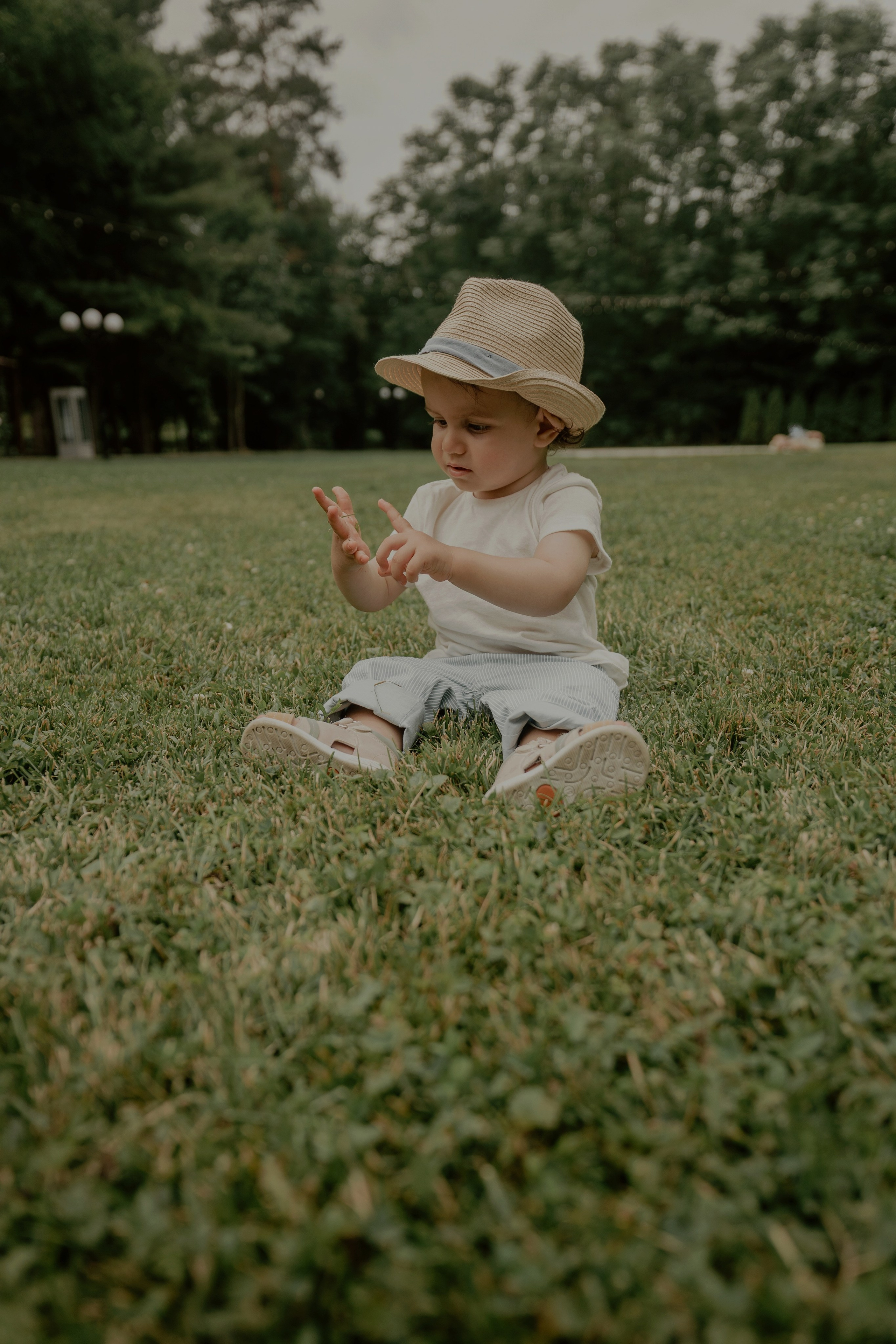 Armin — Micul explorator împlinește 1 an. Emotions Photo Art