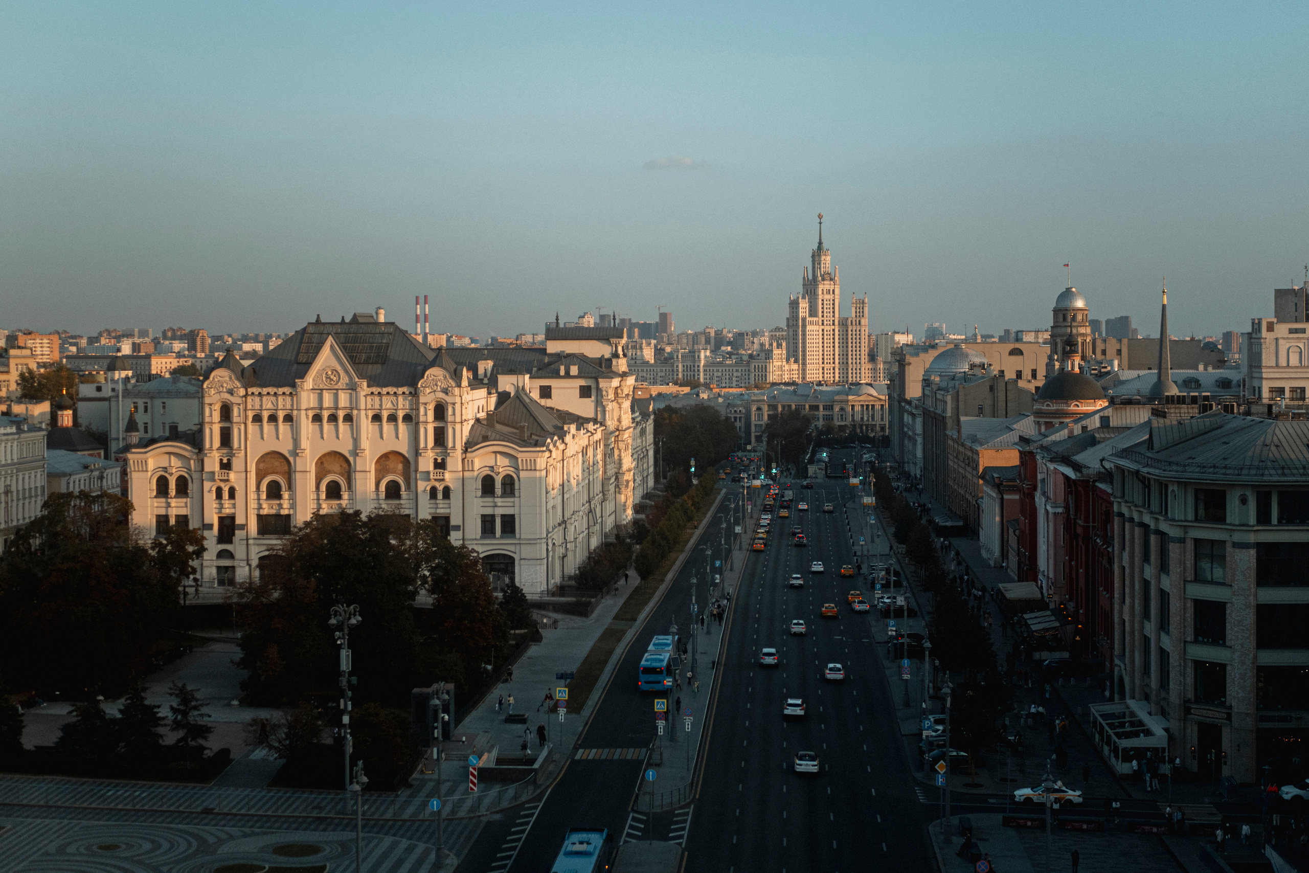 Вид со смотровой площадки Центрального Детского Мира. Семейный и детский фотограф на Лазурном Берегу