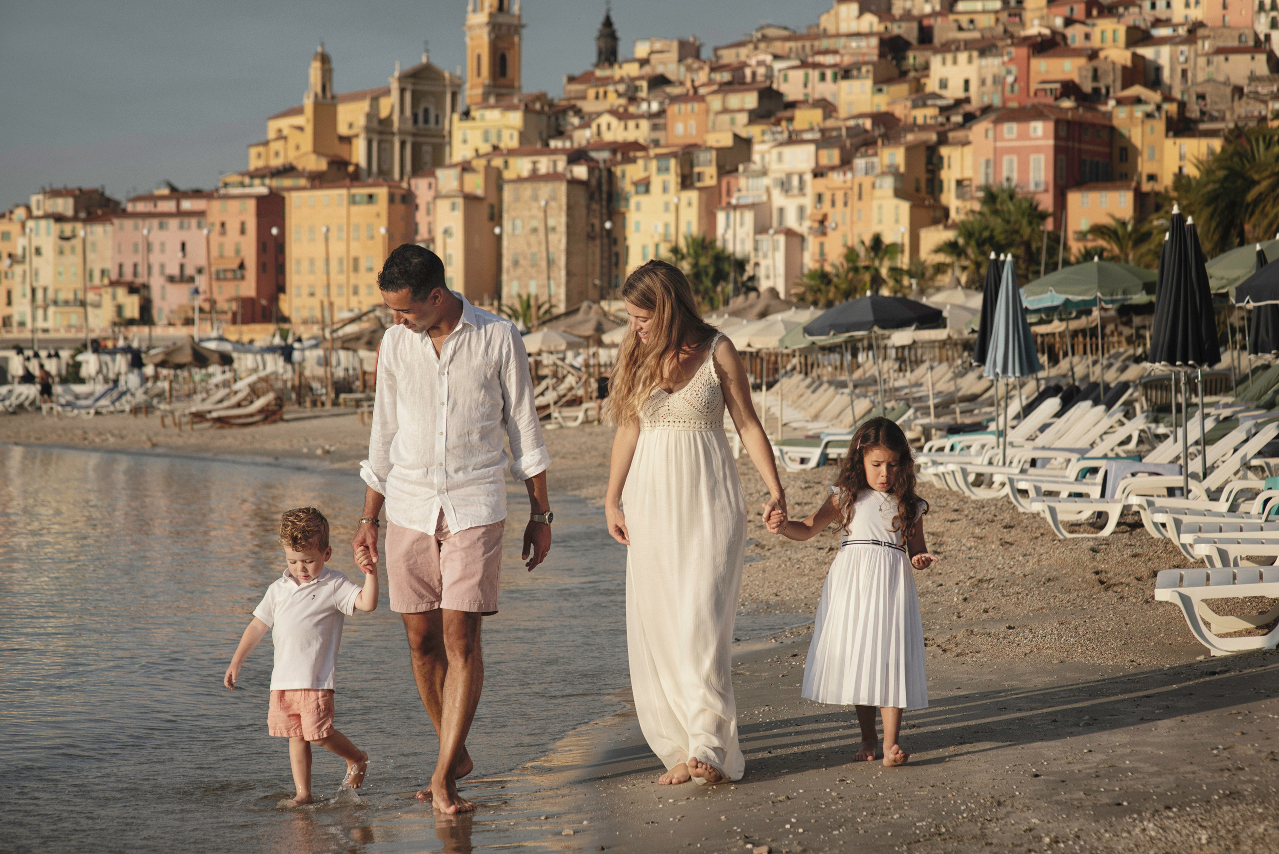 Photographe sur Cote d’Azur. Portraits de familles, couples, enfants, événements