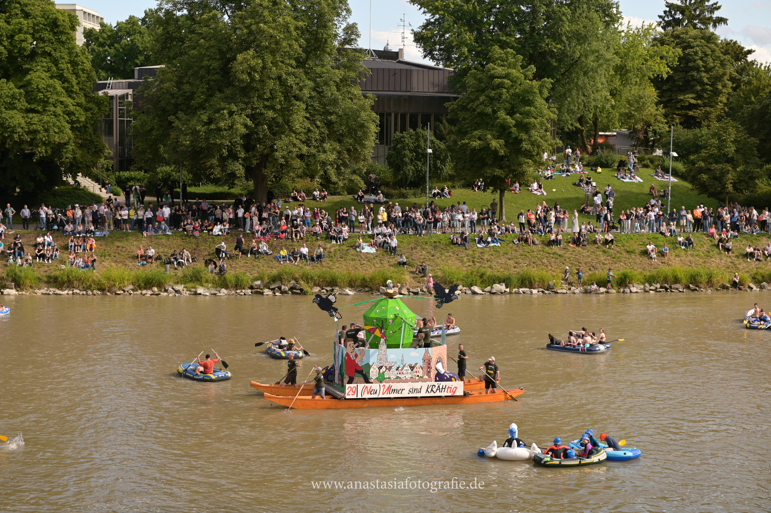 Nabada Ulm 2025. Newbornfotograf Kinderfotograf Ulm Familienfotograf Anastasia Neu-Ulm