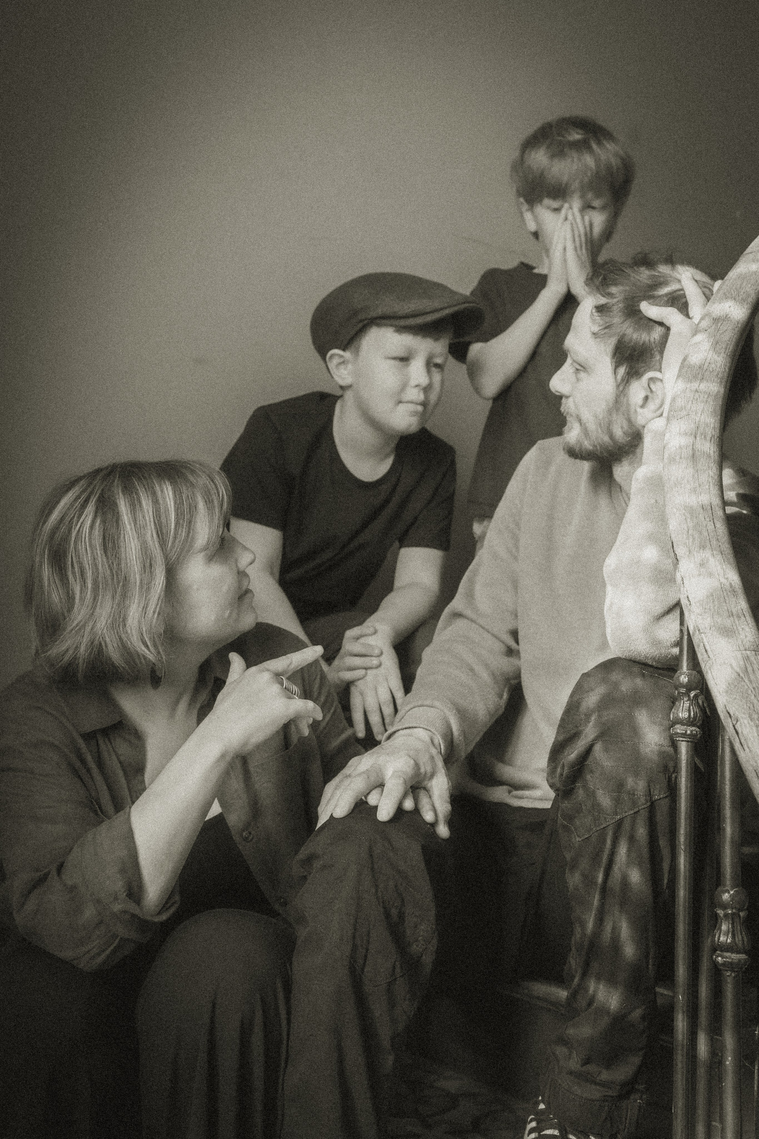 Histoires d’amour, séances photos de famille et de mariage en France