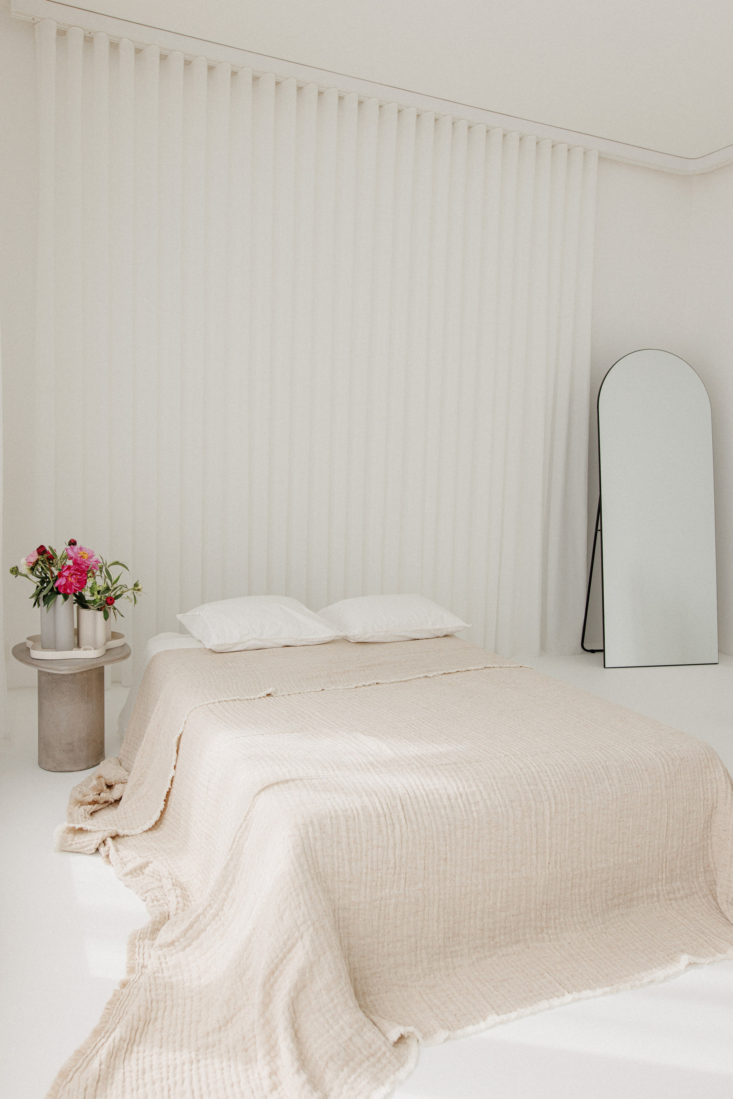 Book your Daylight Photo Studio in Uster now and create content with character!. Wedding and Family Photographer Switzerland and Italy. Valeria Diaz