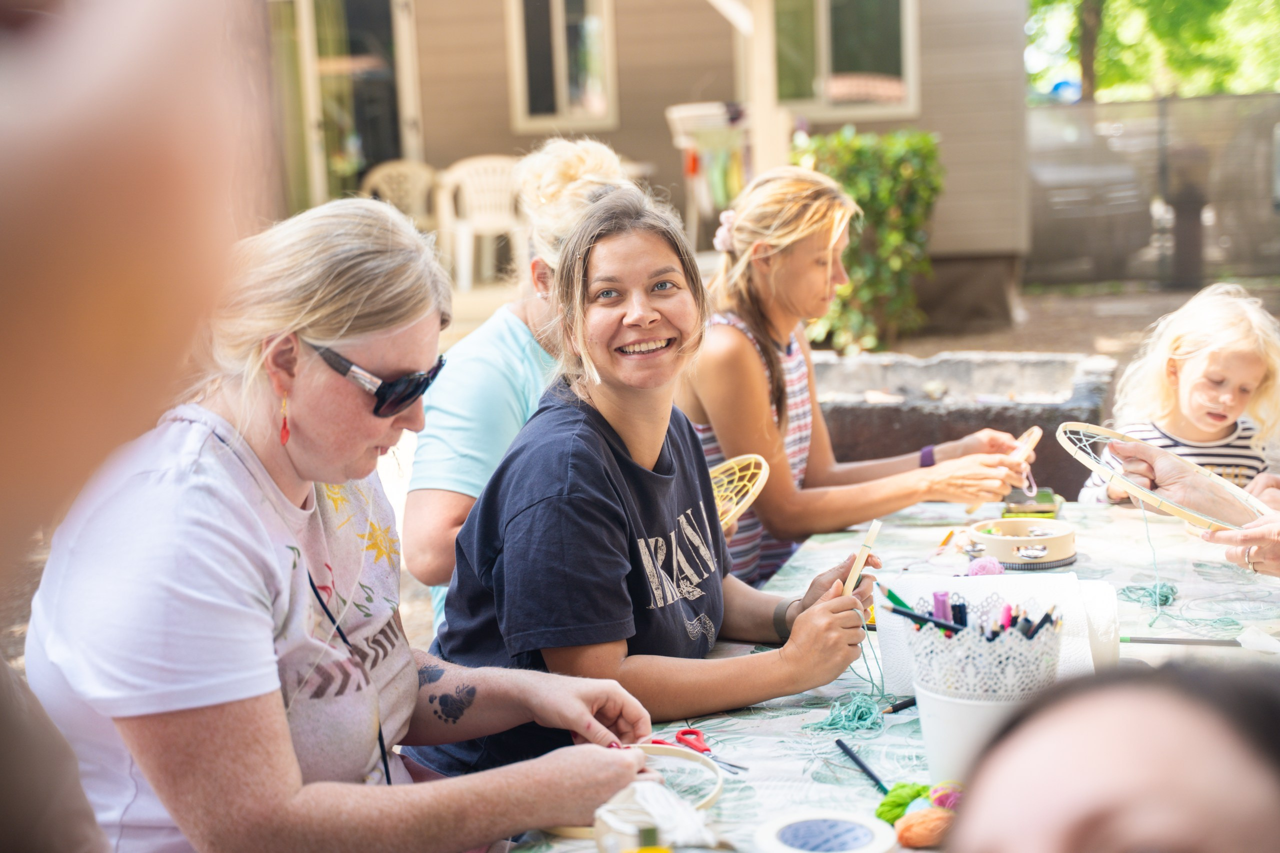 Artclass для взрослых, как мы творим. Семейные лагеря в Европе с Ниной Янечковой и Ириной Зиновьевой