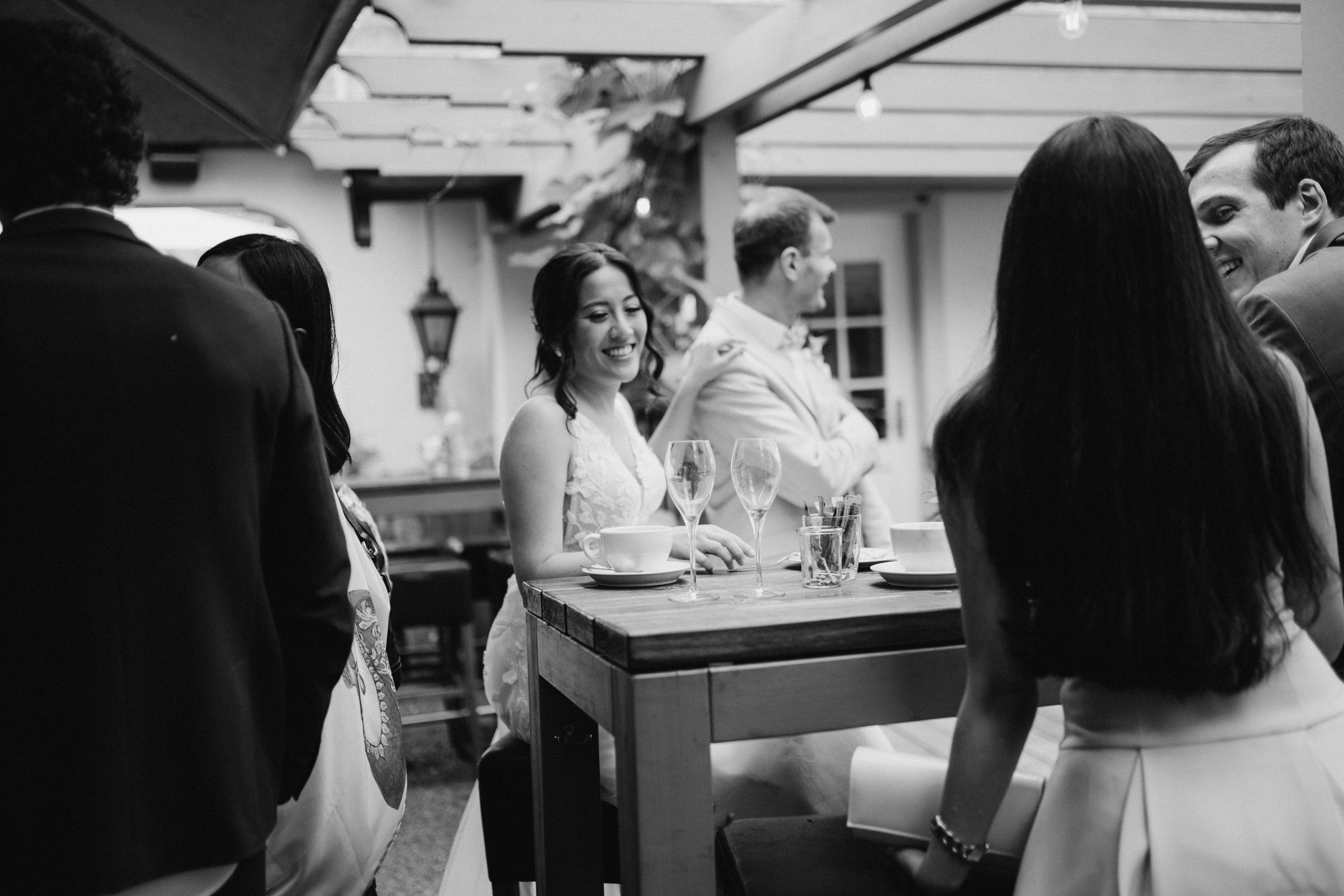 Chom & Kevin | Romantische Hochzeitsbilder in Würzburg – Hochzeitsfotografin Anna Saribekyan. Anna Saribekyan – Beste Hochzeitsfotografin in Würzburg, Top 10 in Deutschland