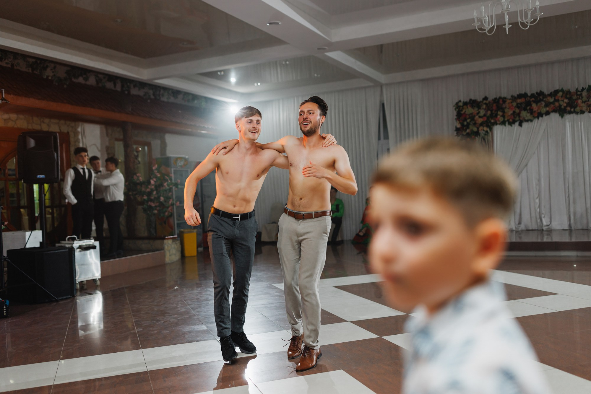 Ecaterina si Bastien. Fotograf și videograf de nuntă R. Moldova, Romania