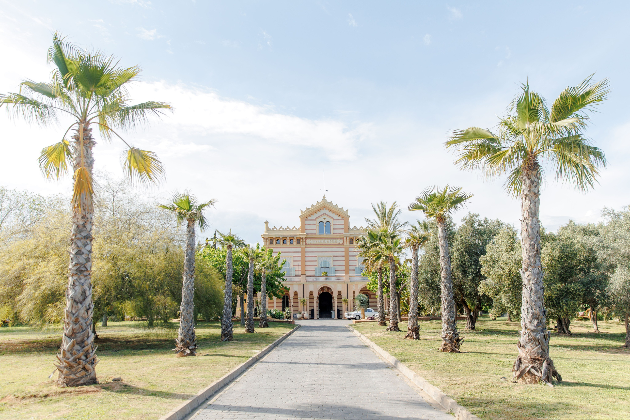 Gran Villa Rosa, a stunning wedding venue in Spain, is beautifully set for a couple's special day.
