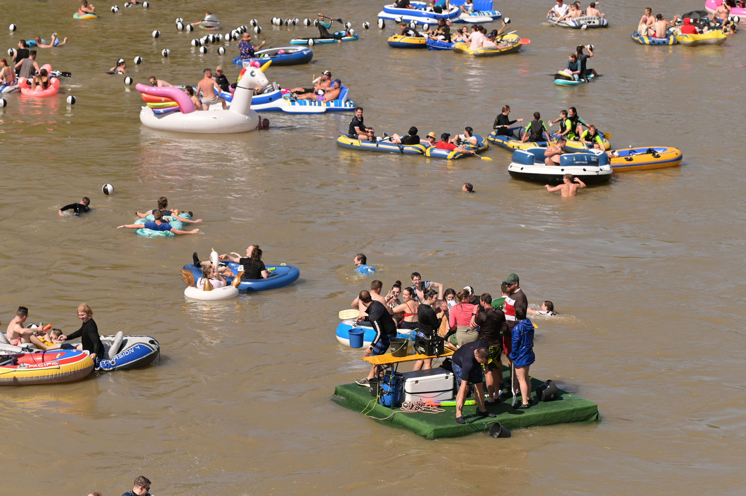 Nabada Ulm 2025. Newbornfotograf Kinderfotograf Ulm Familienfotograf Anastasia Neu-Ulm