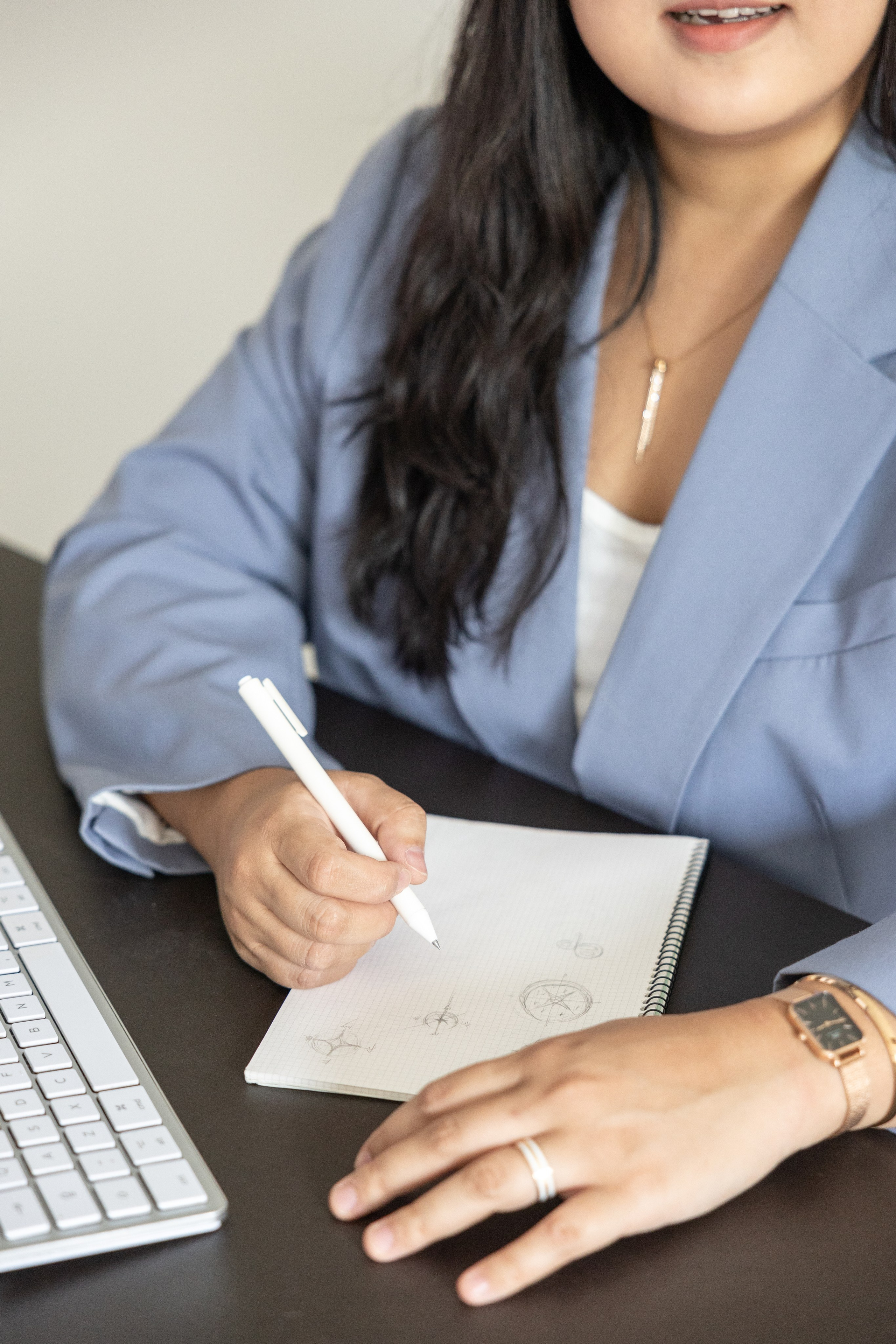 Personal brand photoshoot for Eve in Plaisans-du-Touche. Евгения Смирнова — фотограф в Тулузе и юго-западной Франции