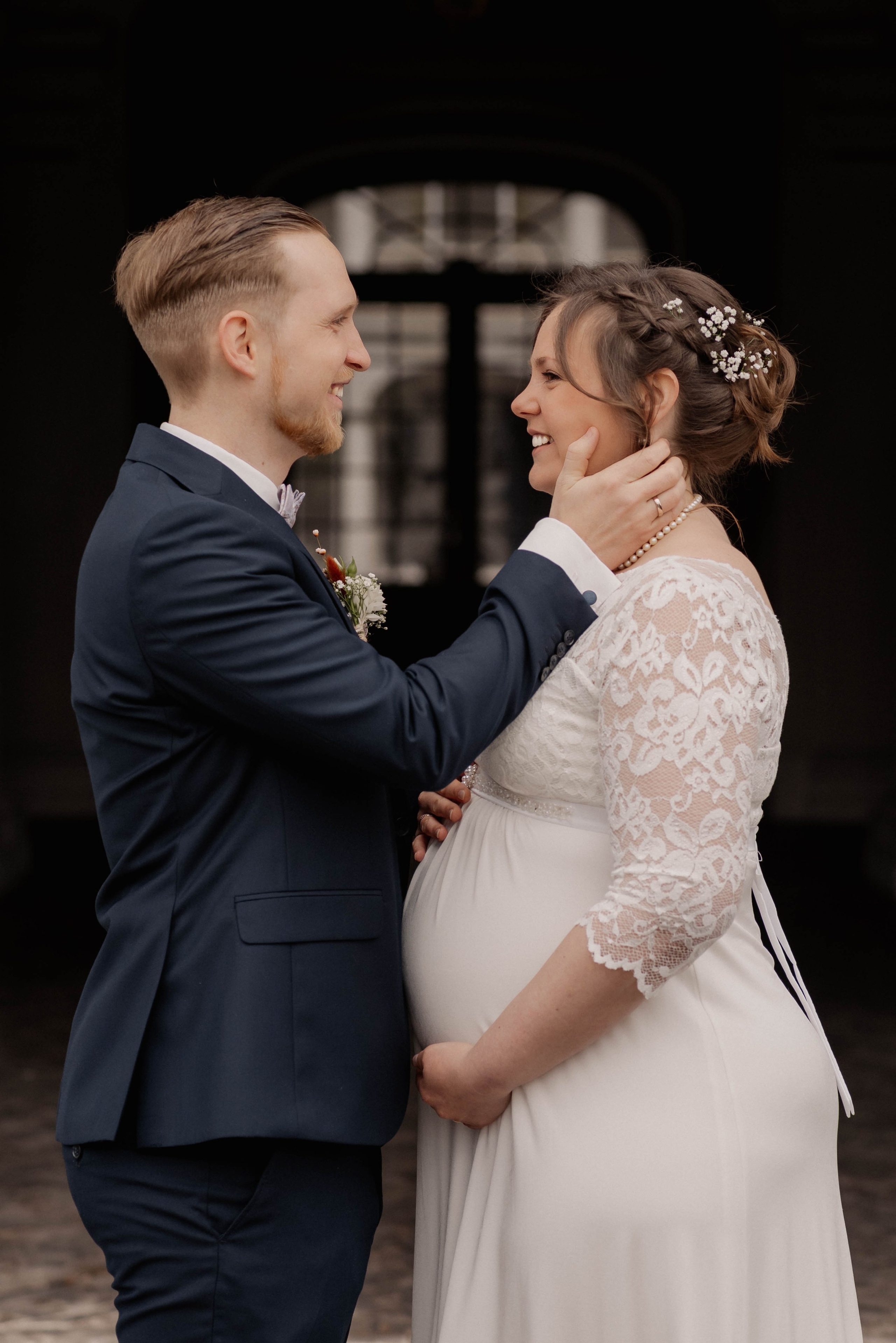 PRE-WEDDING IN HOFGARTEN ANSBACH. Photographer in Nuremberg Irina Mehnert from Ansbach