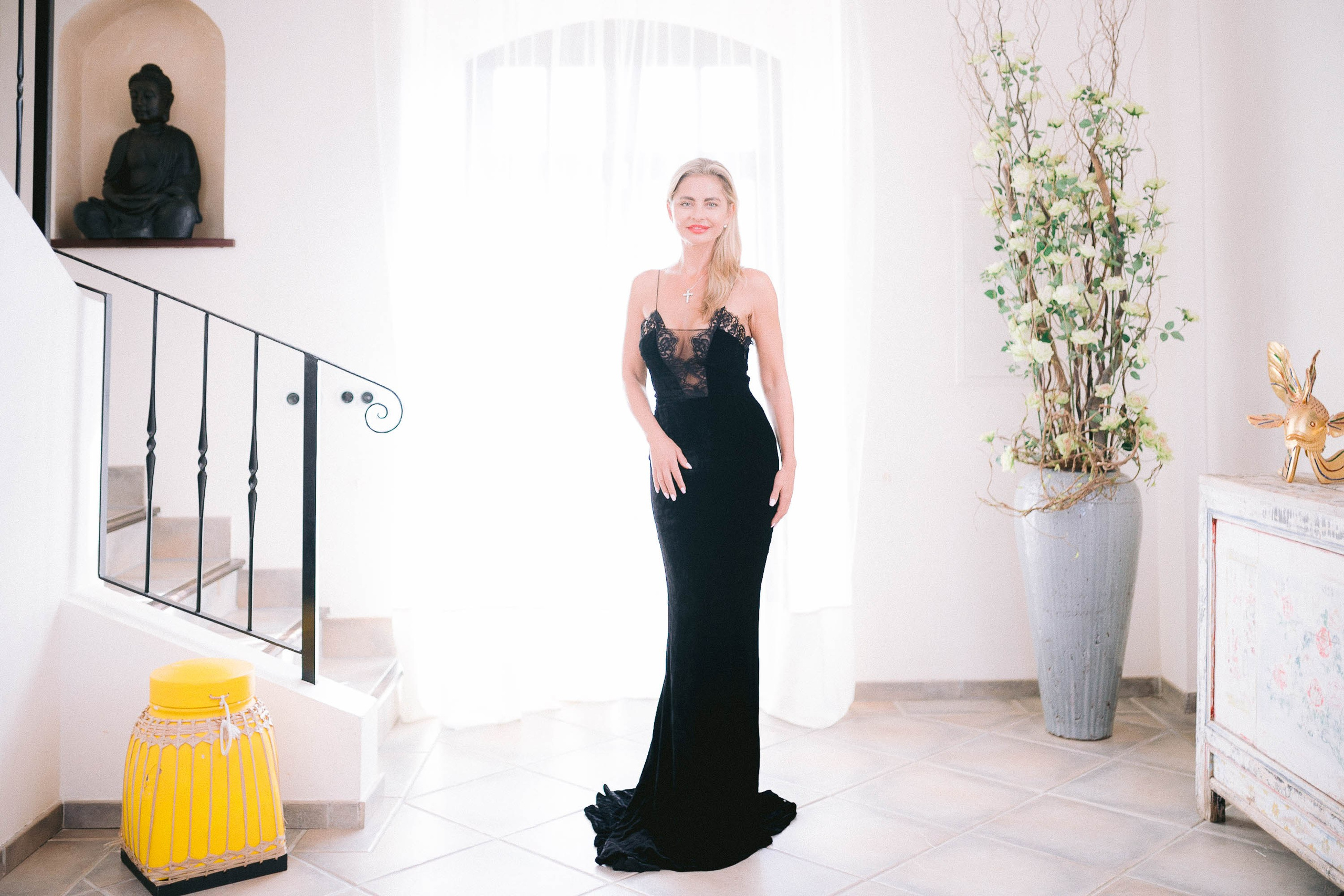 High end Portrait Photo Session in private villa in Mallorca