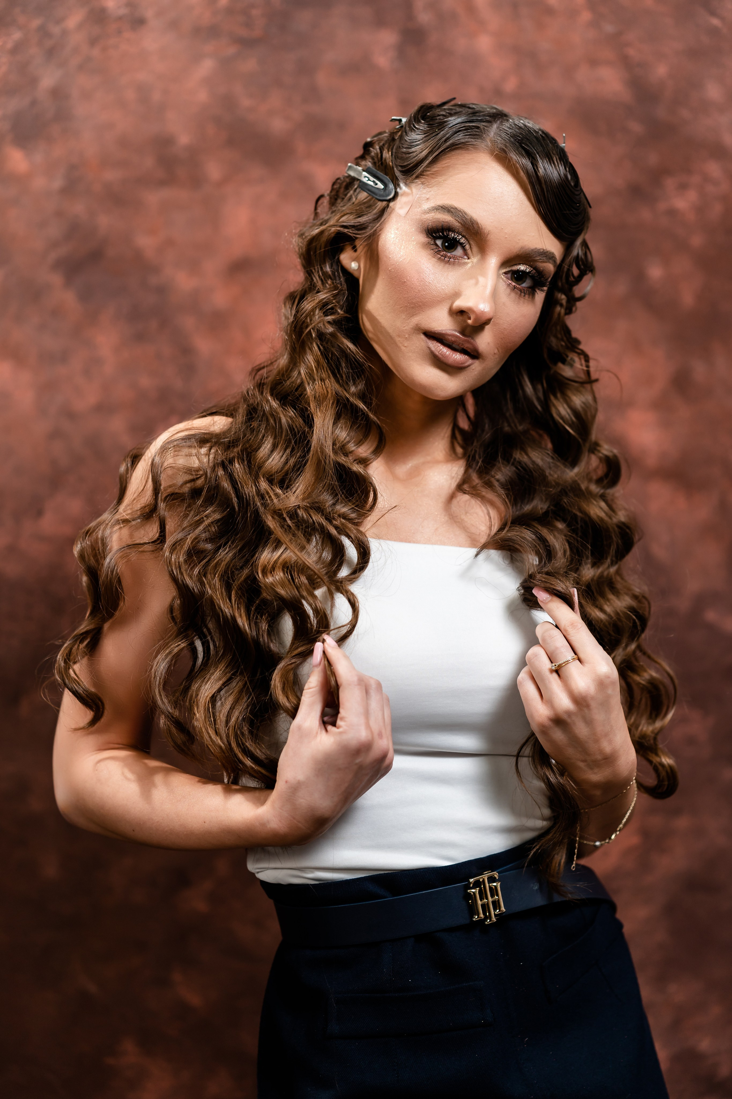 Photo: Alin Chirila / Marius Vlad Photo Studio: AlinoFotoStudio MakeUp: Daniela Fulop Hair: Carmen Roxana Balan Model: Cristina Galan-ședință_foto_Cristina_Galan, fotografii_Cristina_Galan_Alin_Chirila, sesiune_foto_AlinoFotoStudio, colaborare_Marius_Vlad, make-up_Daniela_Fulop, hairstylist_Carmen_Roxana_Balan, ședință_foto_profesională_Botoșani, fotografii_artistice_Cristina_Galan, AlinoFotoStudio_ședință_foto, fotografie_de_portret_Botoșani, ședință_foto_deosebită_model_Cristina_Galan