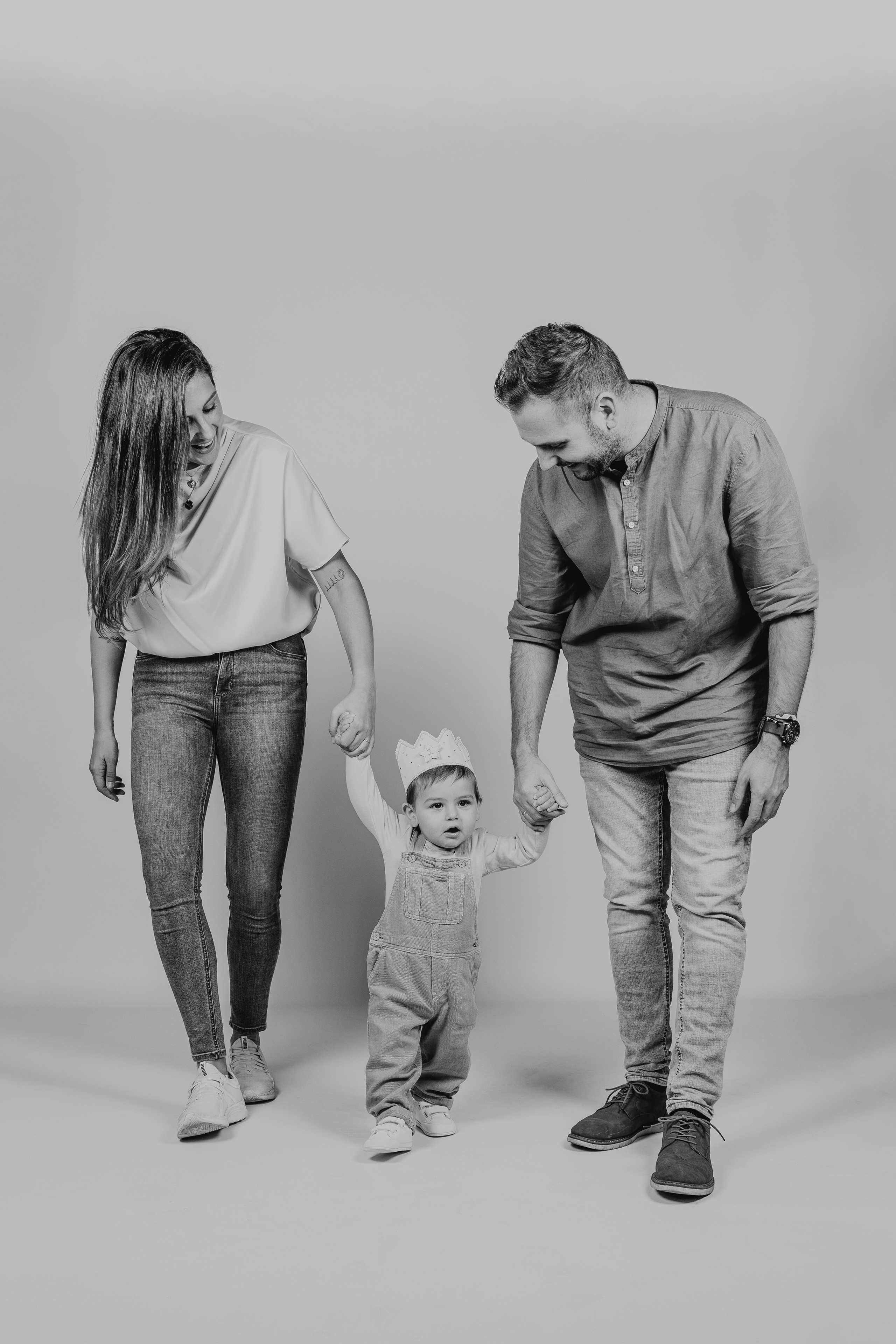 «Los recuerdos más valiosos merecen ser capturados con amor y calidad. En Rainbox Estudio en Torrejón de Ardoz inmortalizamos los momentos más especiales de tu vida con una experiencia cálida, profesional y cercana.»