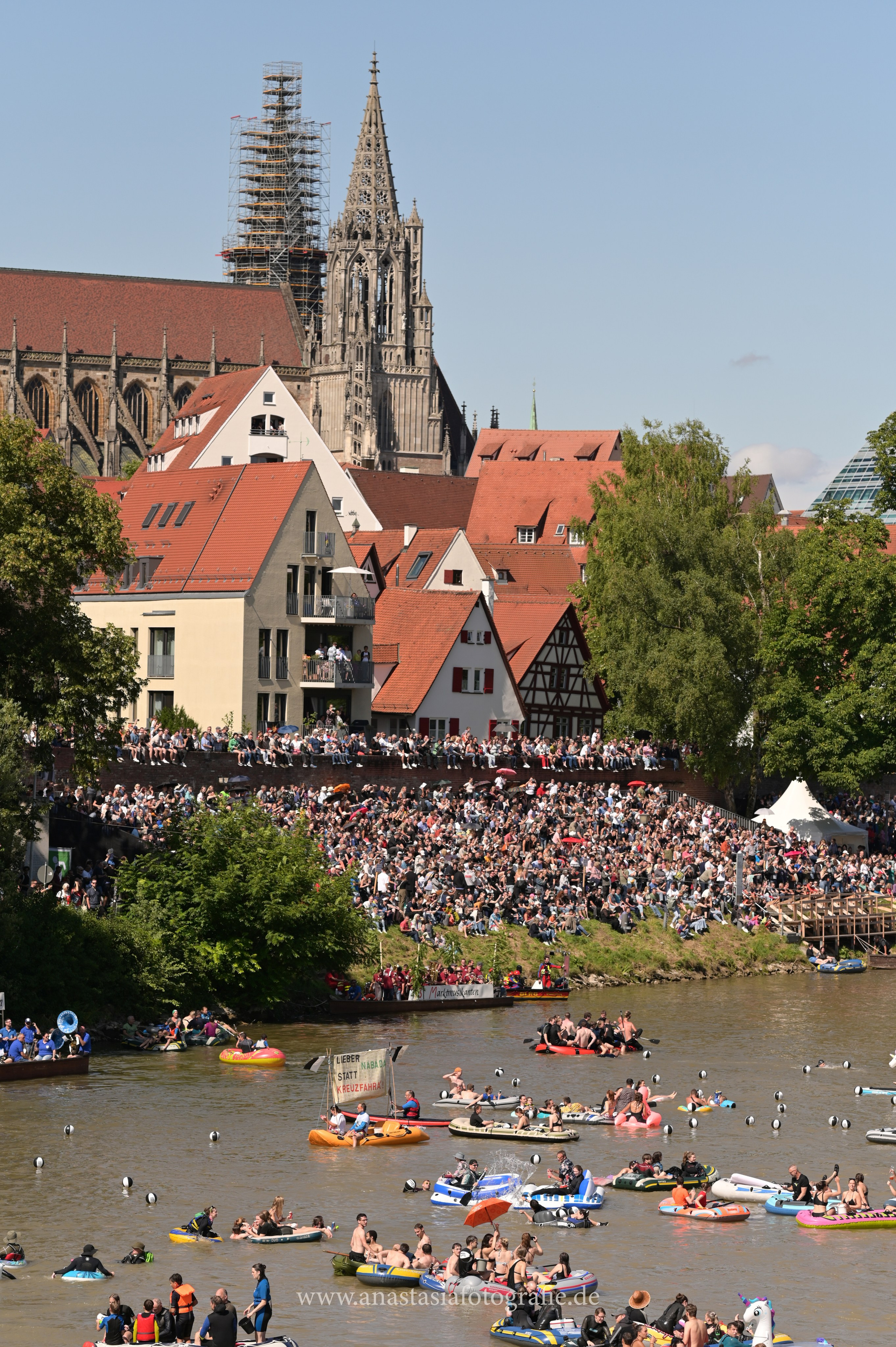 Nabada Ulm 2025. Newbornfotograf Kinderfotograf Ulm Familienfotograf Anastasia Neu-Ulm