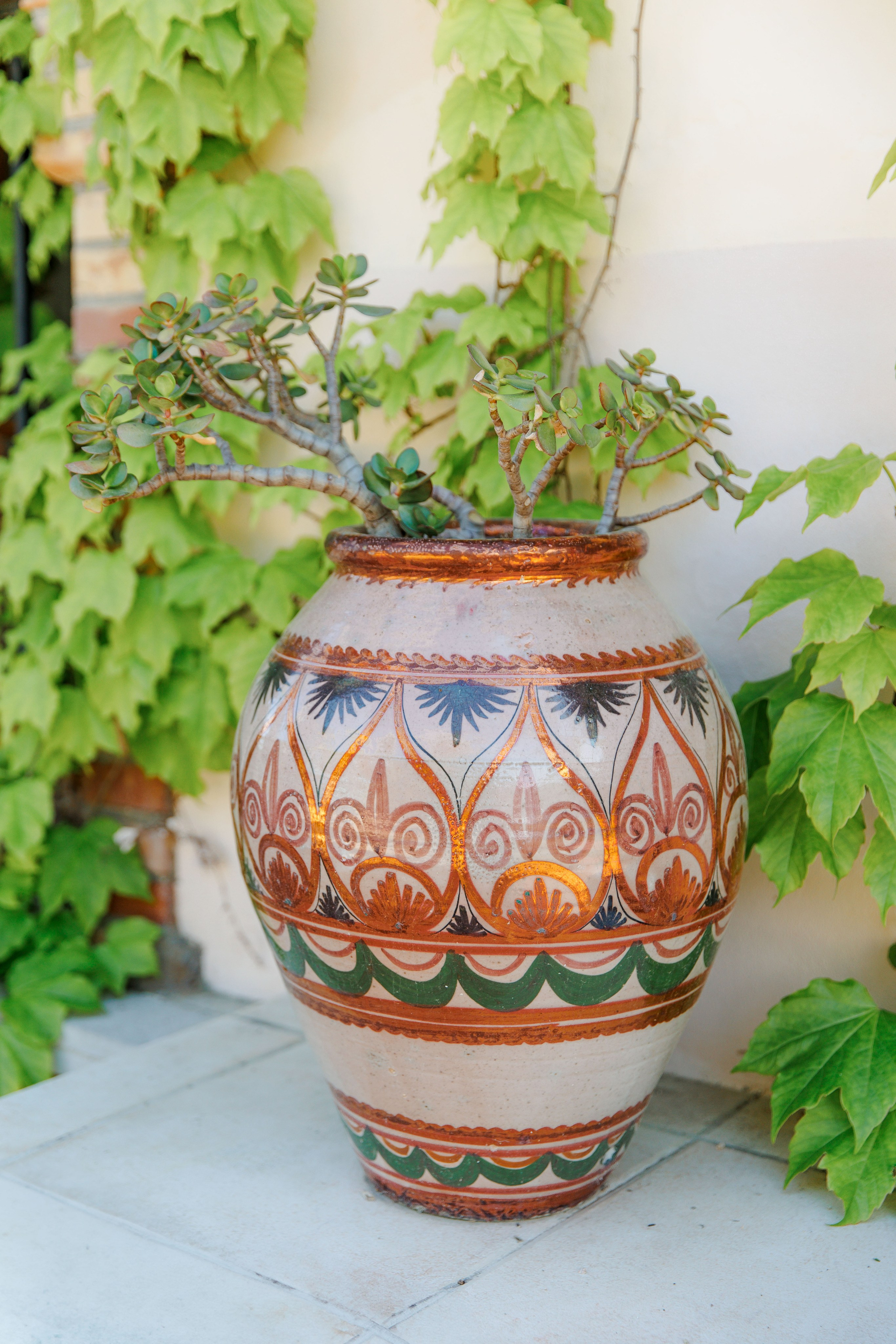 Antique tradition vase as a piece of decor of Spanish wedding venue