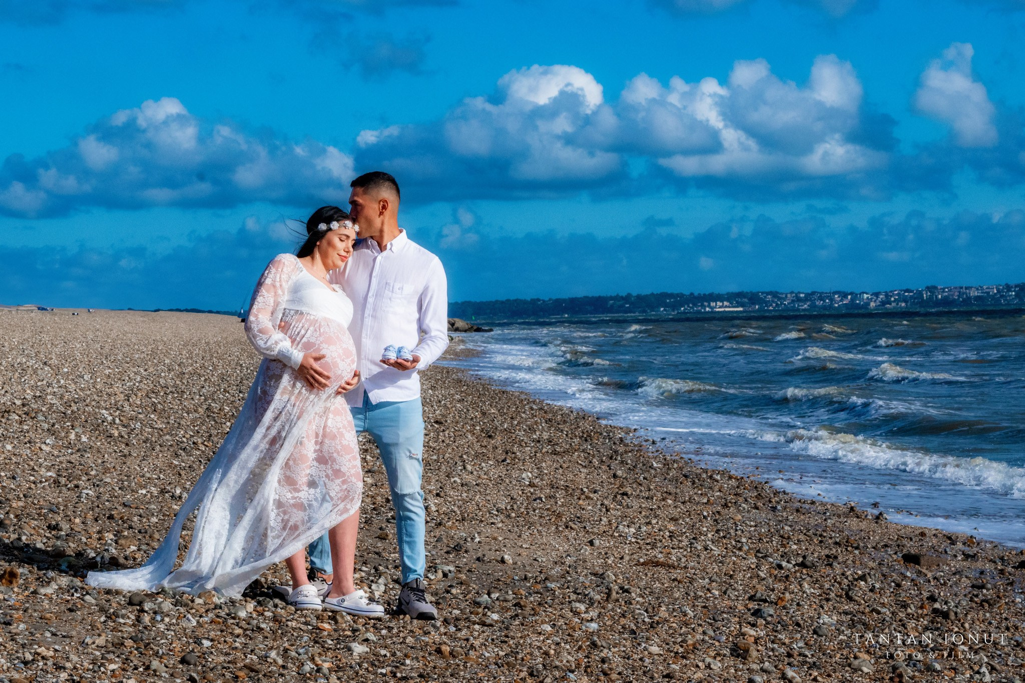 Sedinta foto maternitate — emotie si feminitate inainte de nastere. TANTAN IONUT FOTO & FILM