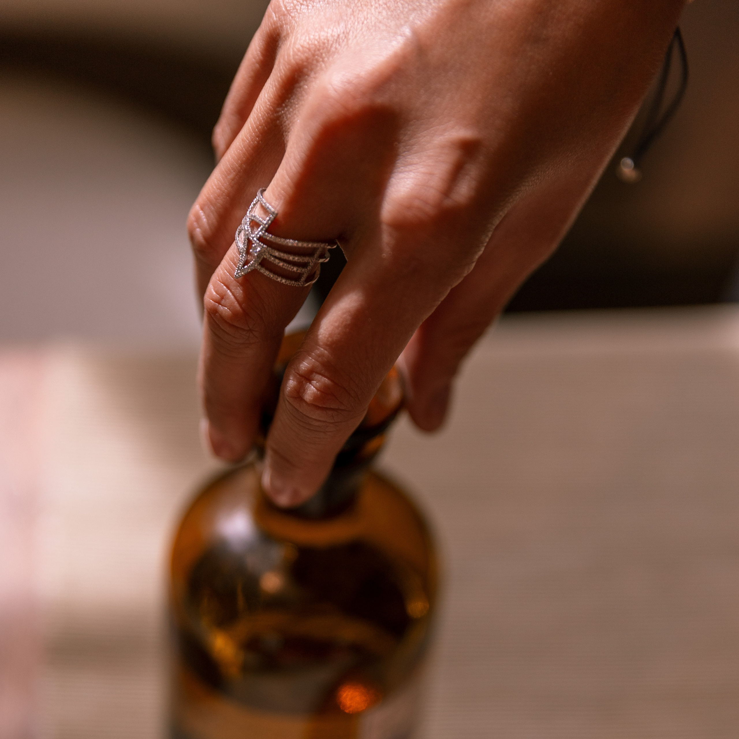 Goralska Paris. Elizaveta Razumova: Cinematic Photography for Love, Weddings, Portraits & Brands