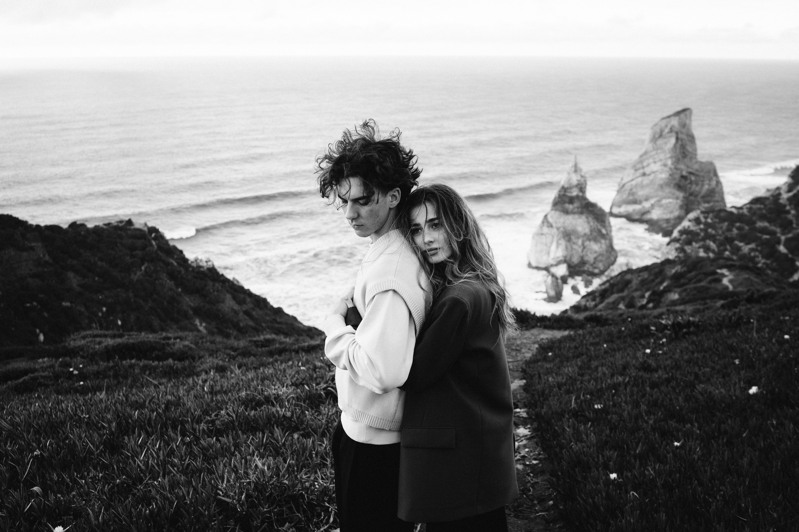 Praia da Ursa – ședință foto de cuplu într-un loc magic din Portugalia. Valentin Melen - fotograf de nunta 🤍