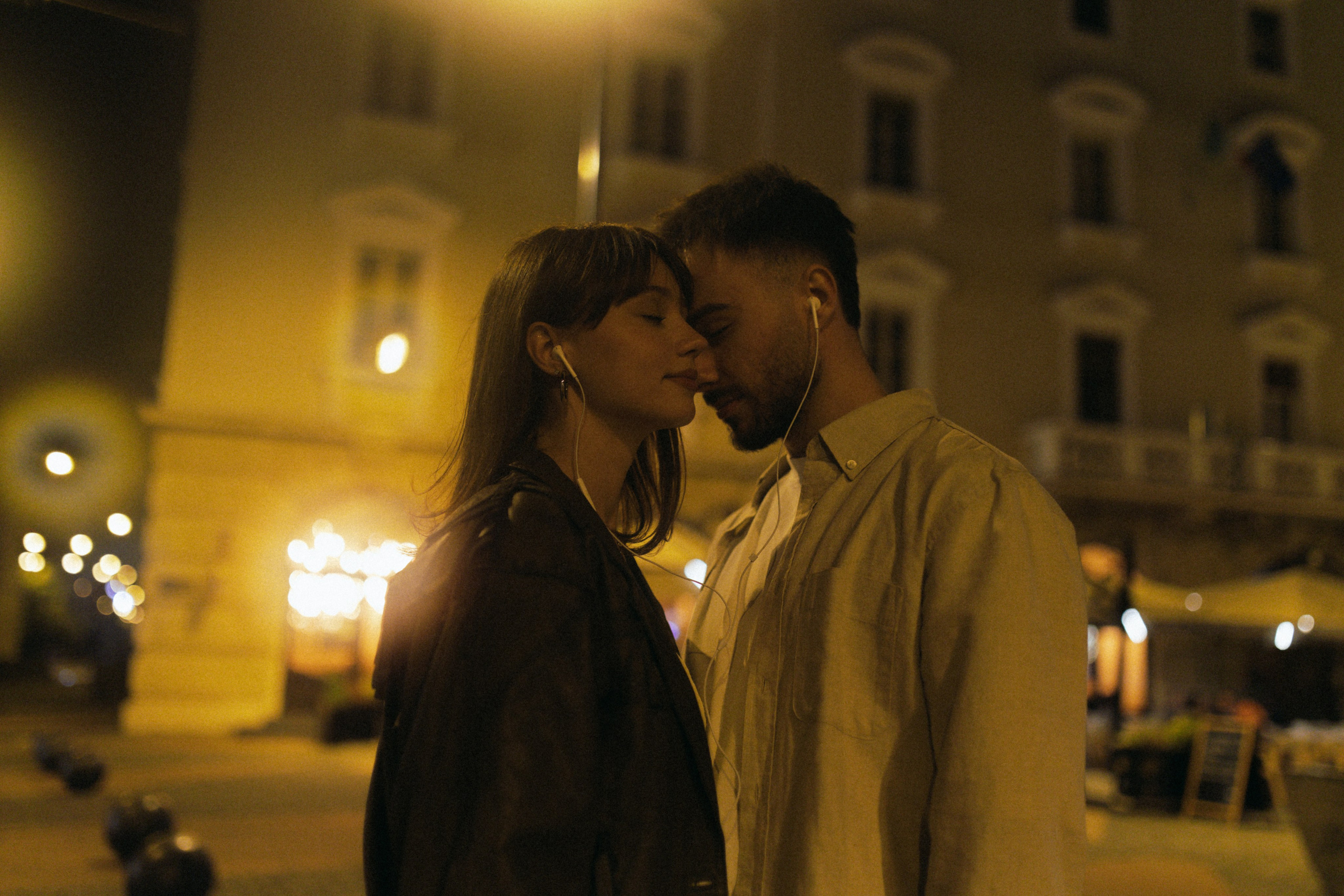 Exploring the Magic of Seixal Beach with two lovers. Wedding photographer and videographer based in Timisoara, Romania