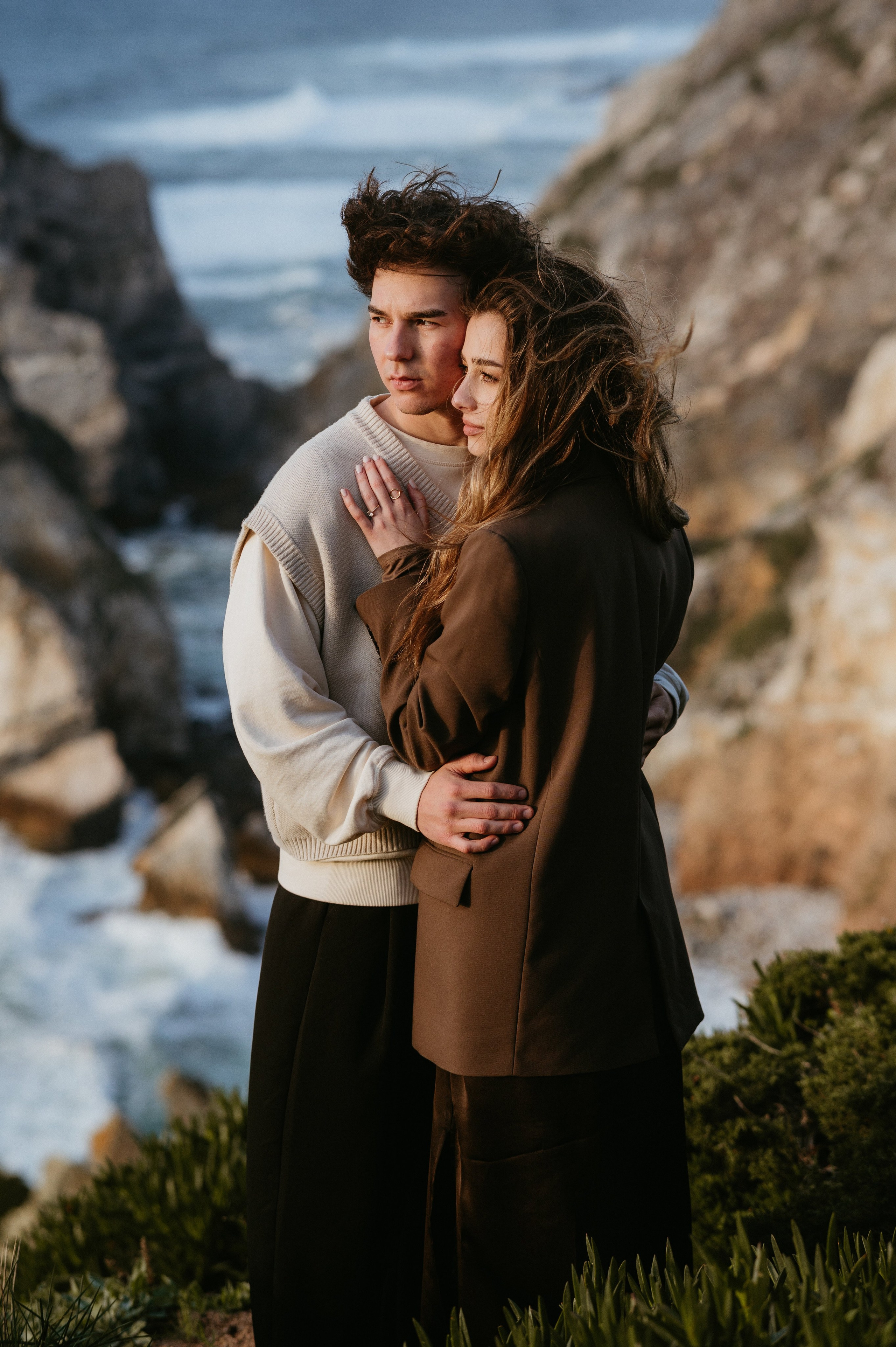 Praia da Ursa – ședință foto de cuplu într-un loc magic din Portugalia. Valentin Melen - fotograf de nunta 🤍